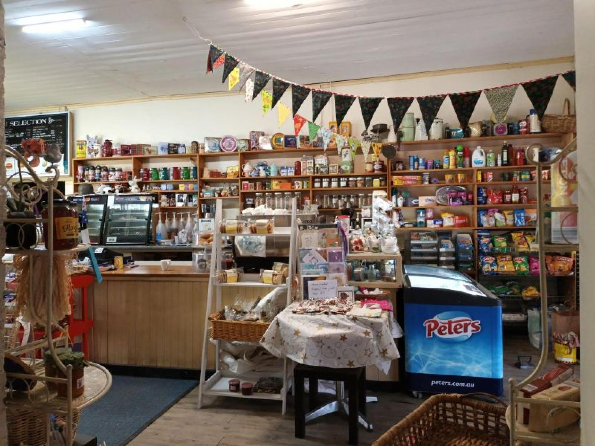 Under Offer-general Store In 594583 3
