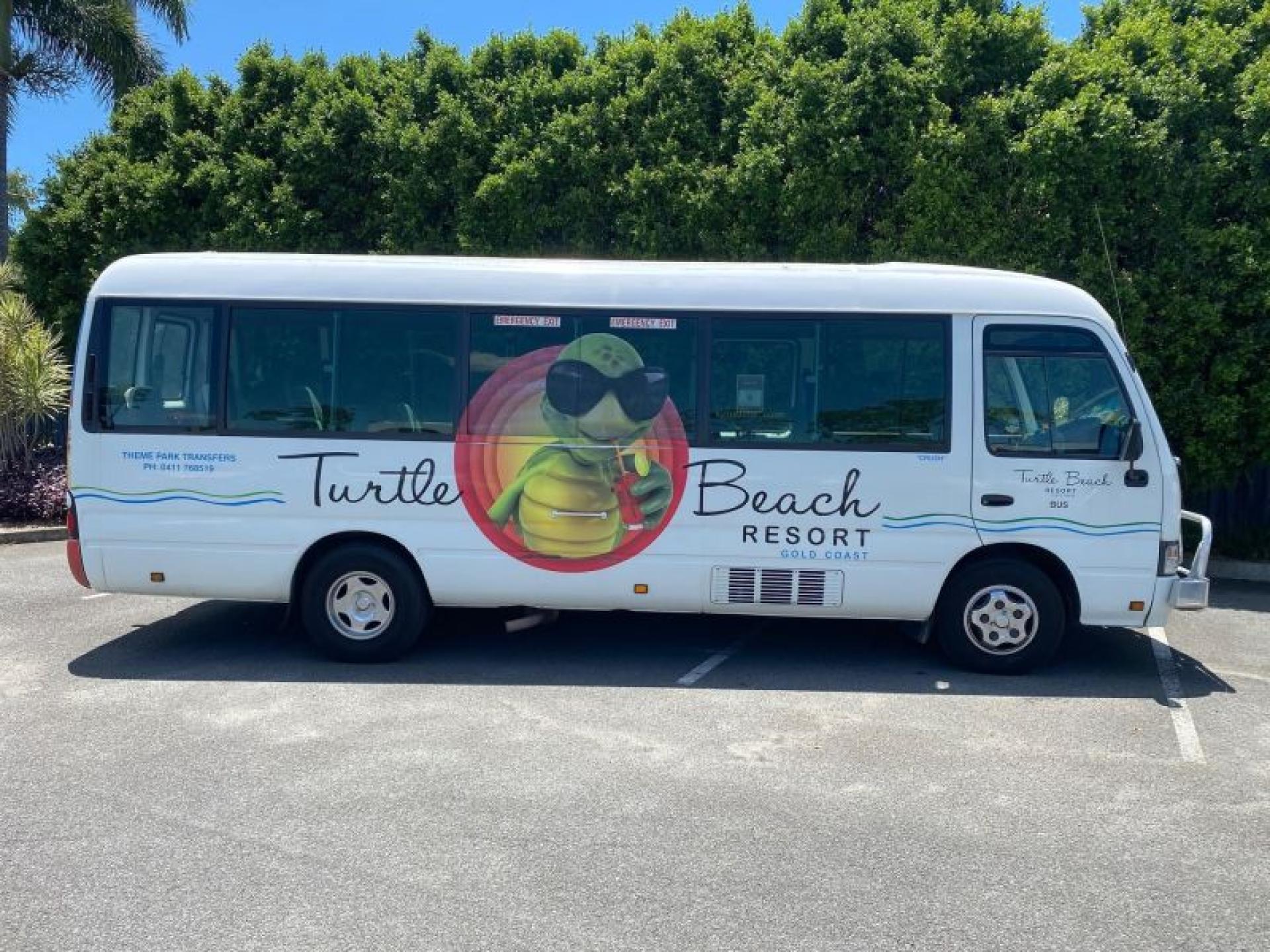 Under Offer-resort Shuttle Bus 594585 2
