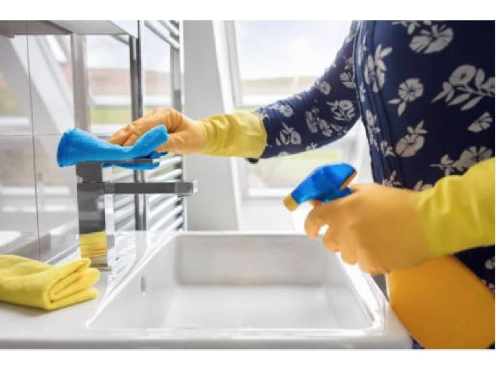 Under Offer! Cleaning Business 594609 3