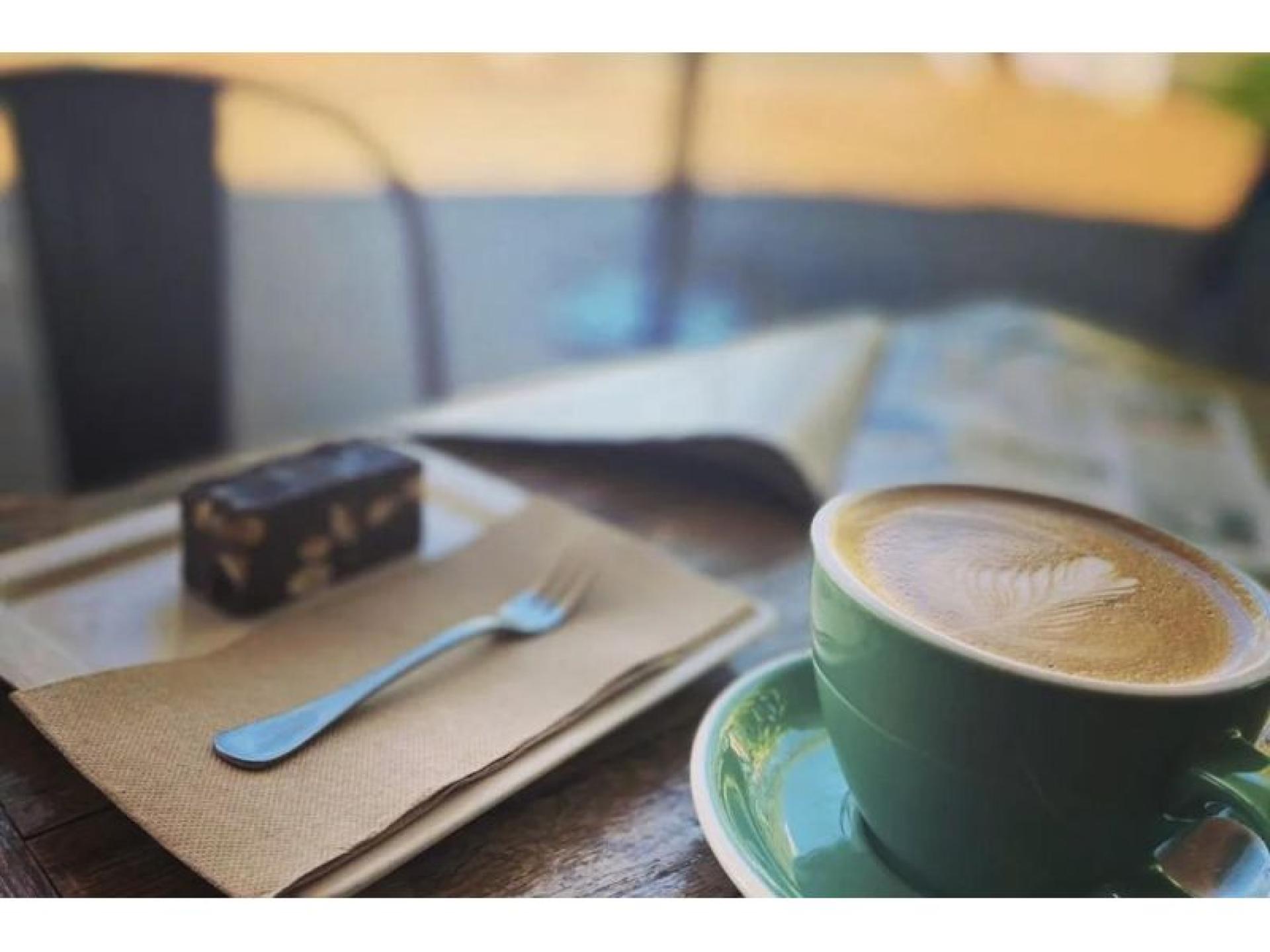 Beachside Cafe In Premium 595578 3