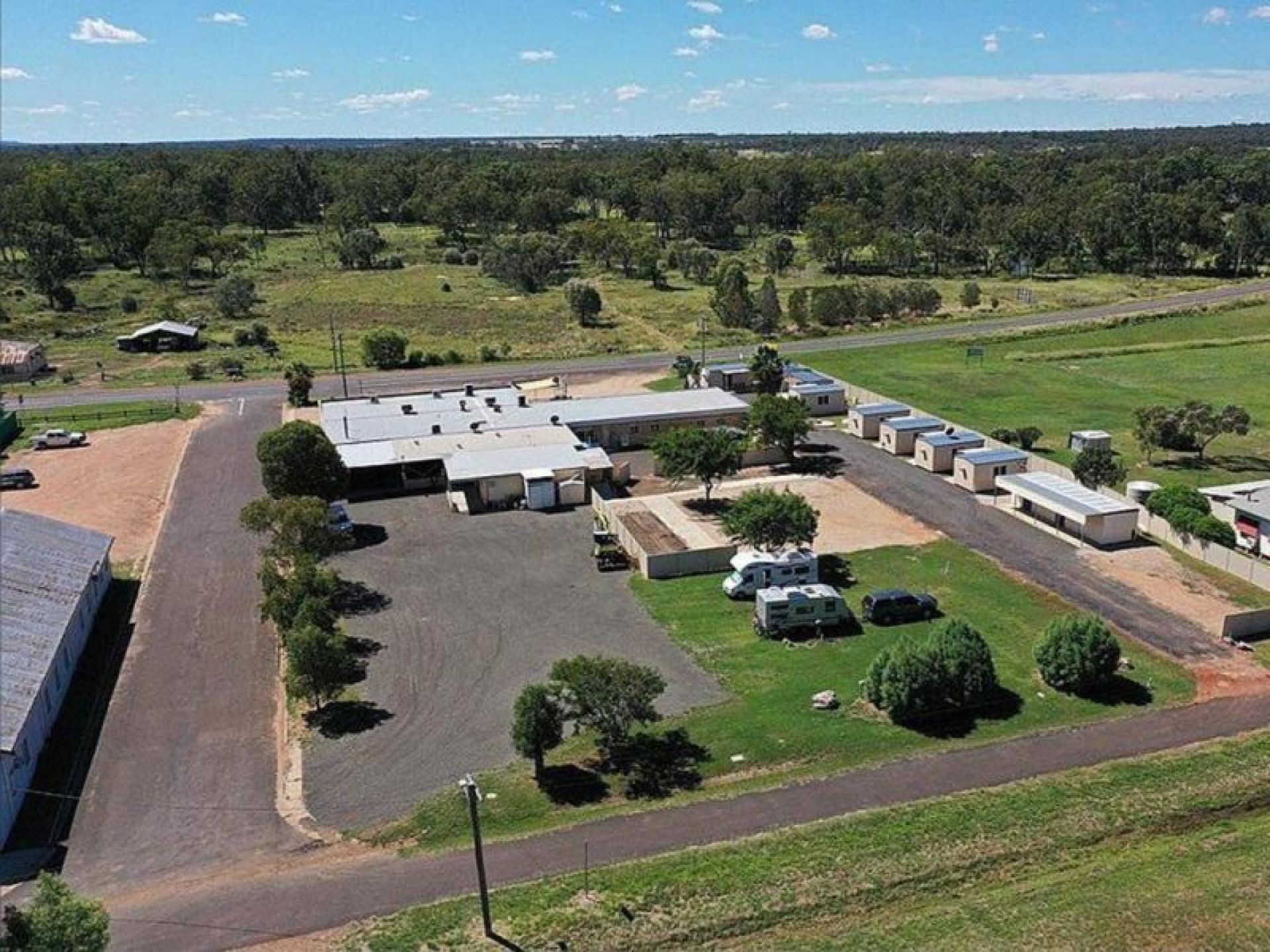 Direct Highway Frontage Freehold 596661 1