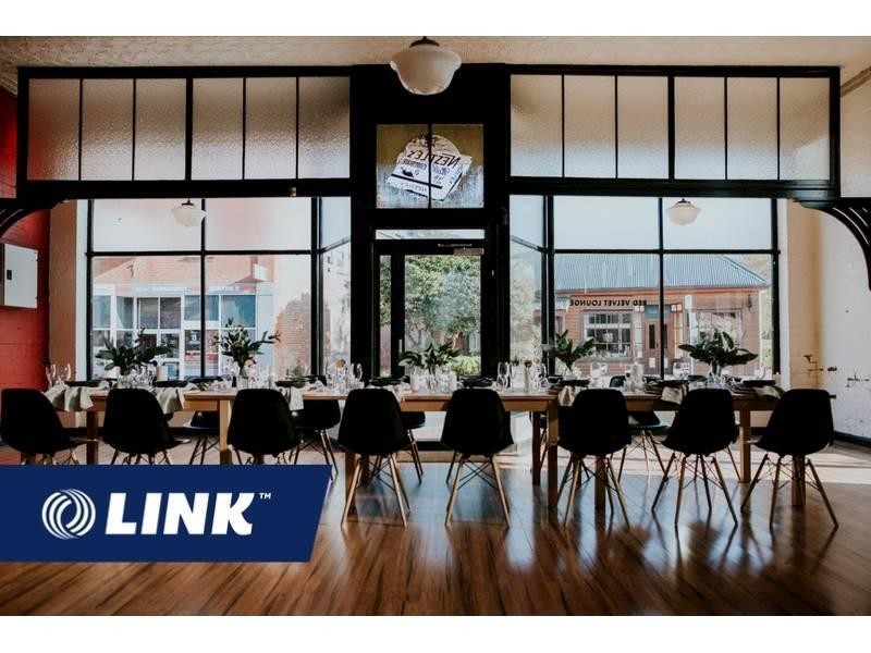 The Red Velvet Lounge 596680 3