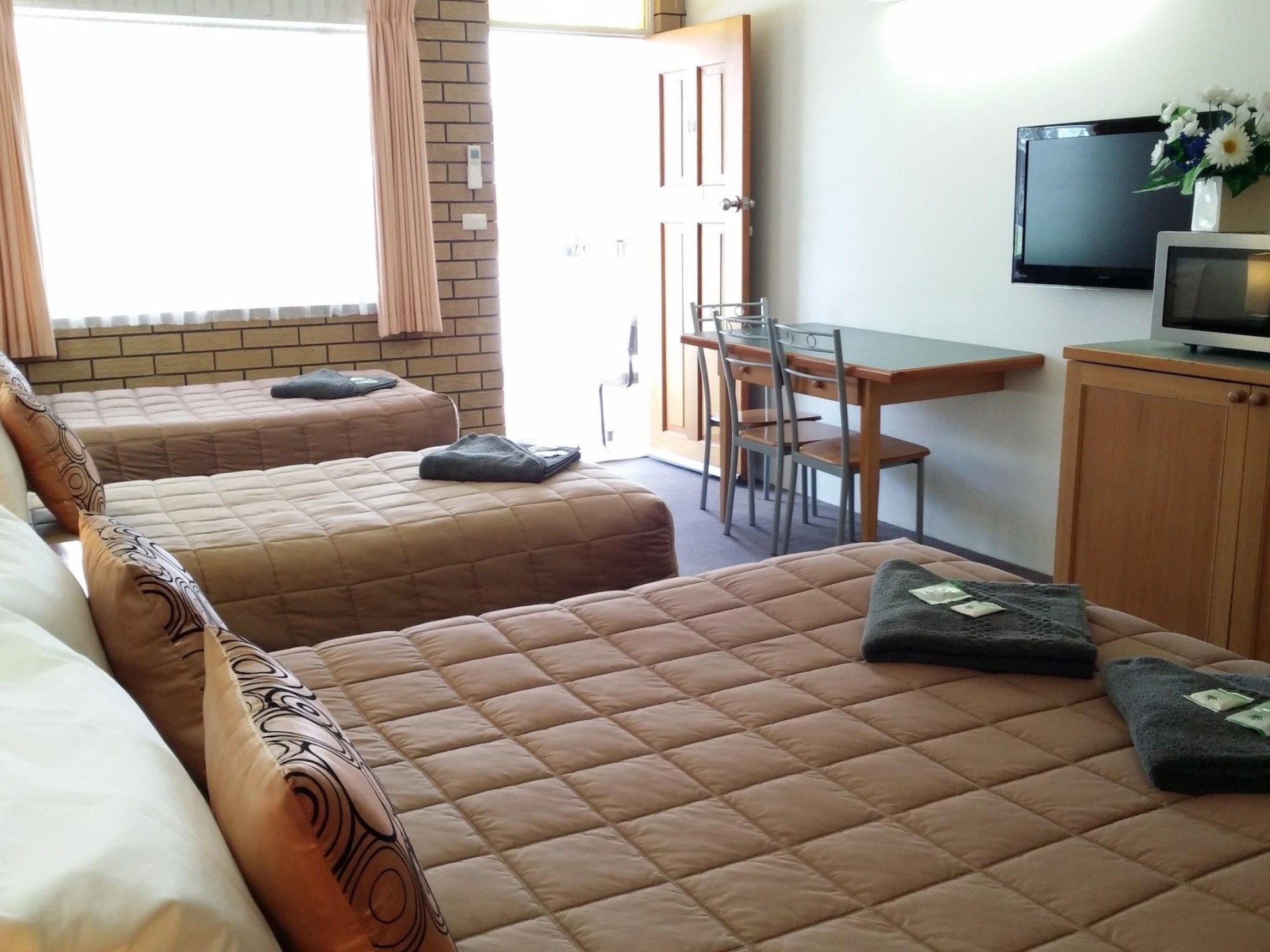20 Ground Floor Room 598051 3