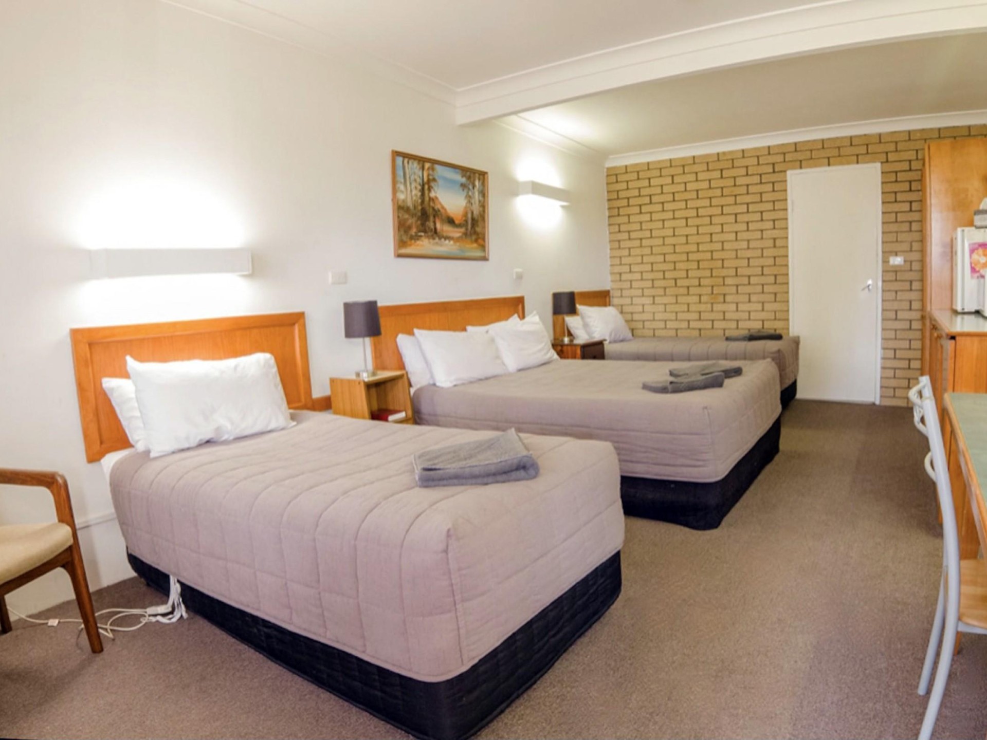 20 Ground Floor Room 598051 2
