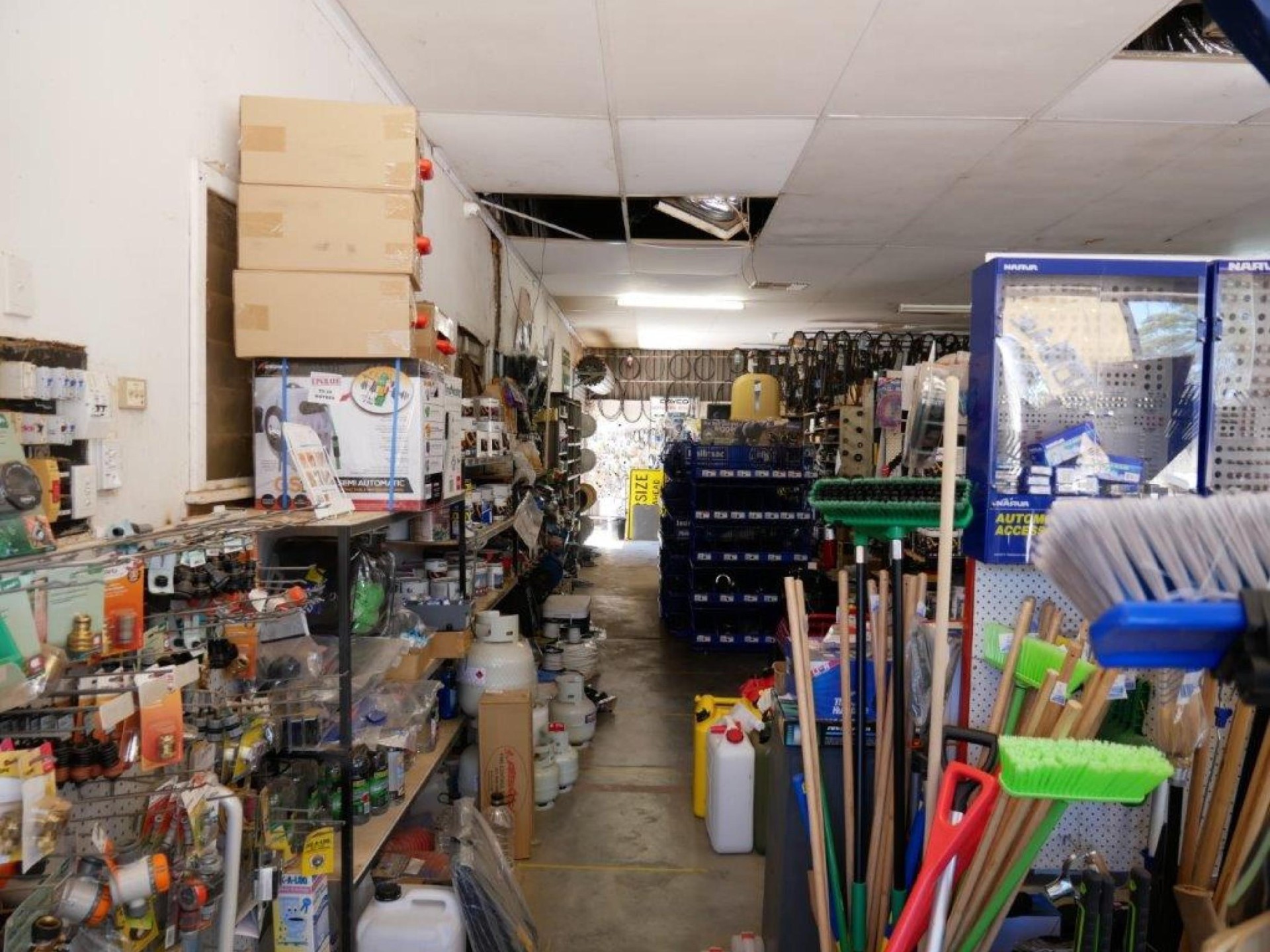 Iconic Business And Large 598619 2