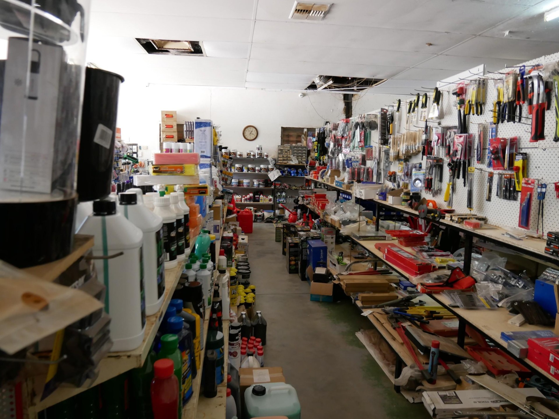 Iconic Business And Large 598619 3