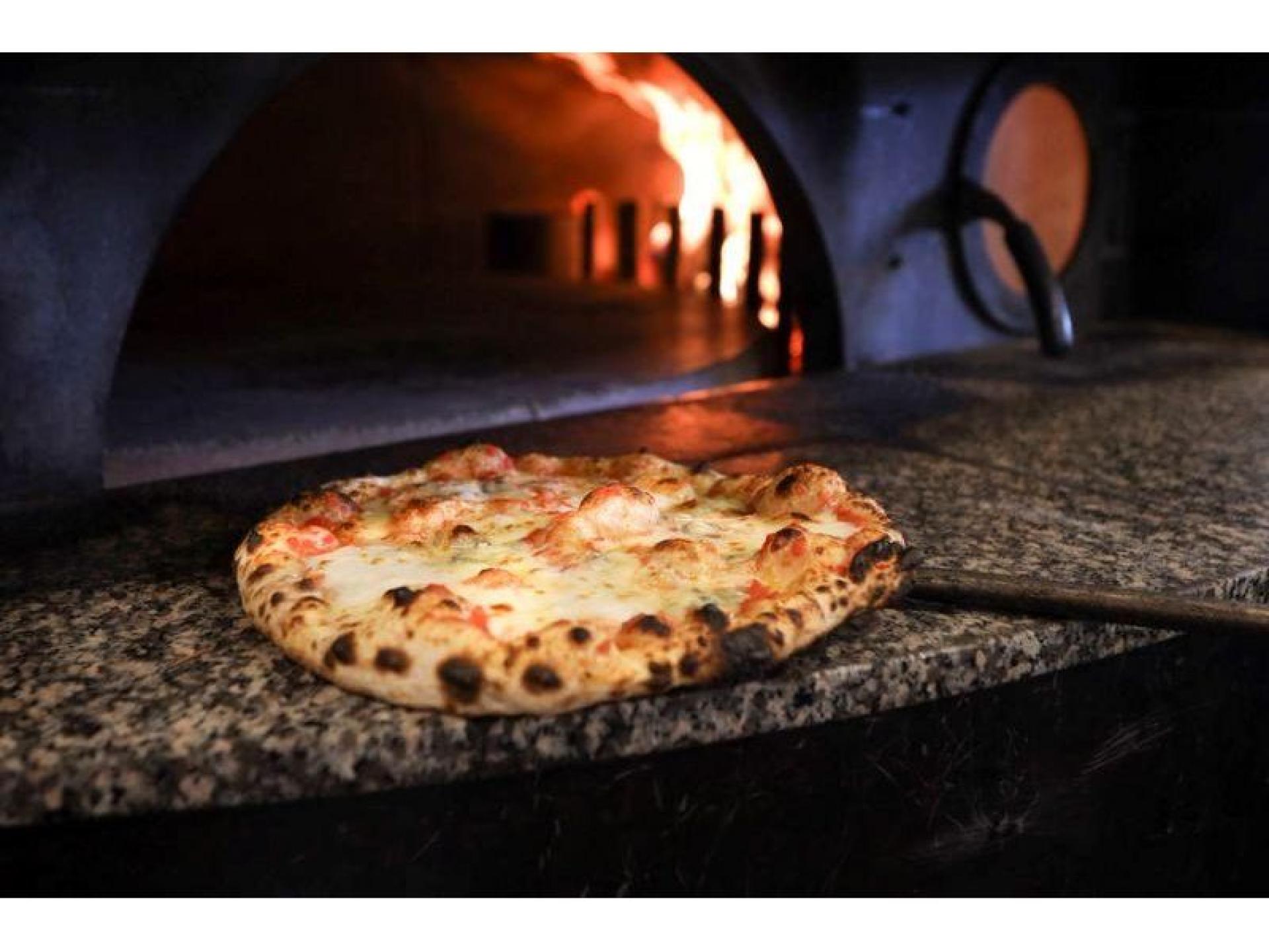 Pizza Shop And Delivery 599585 1