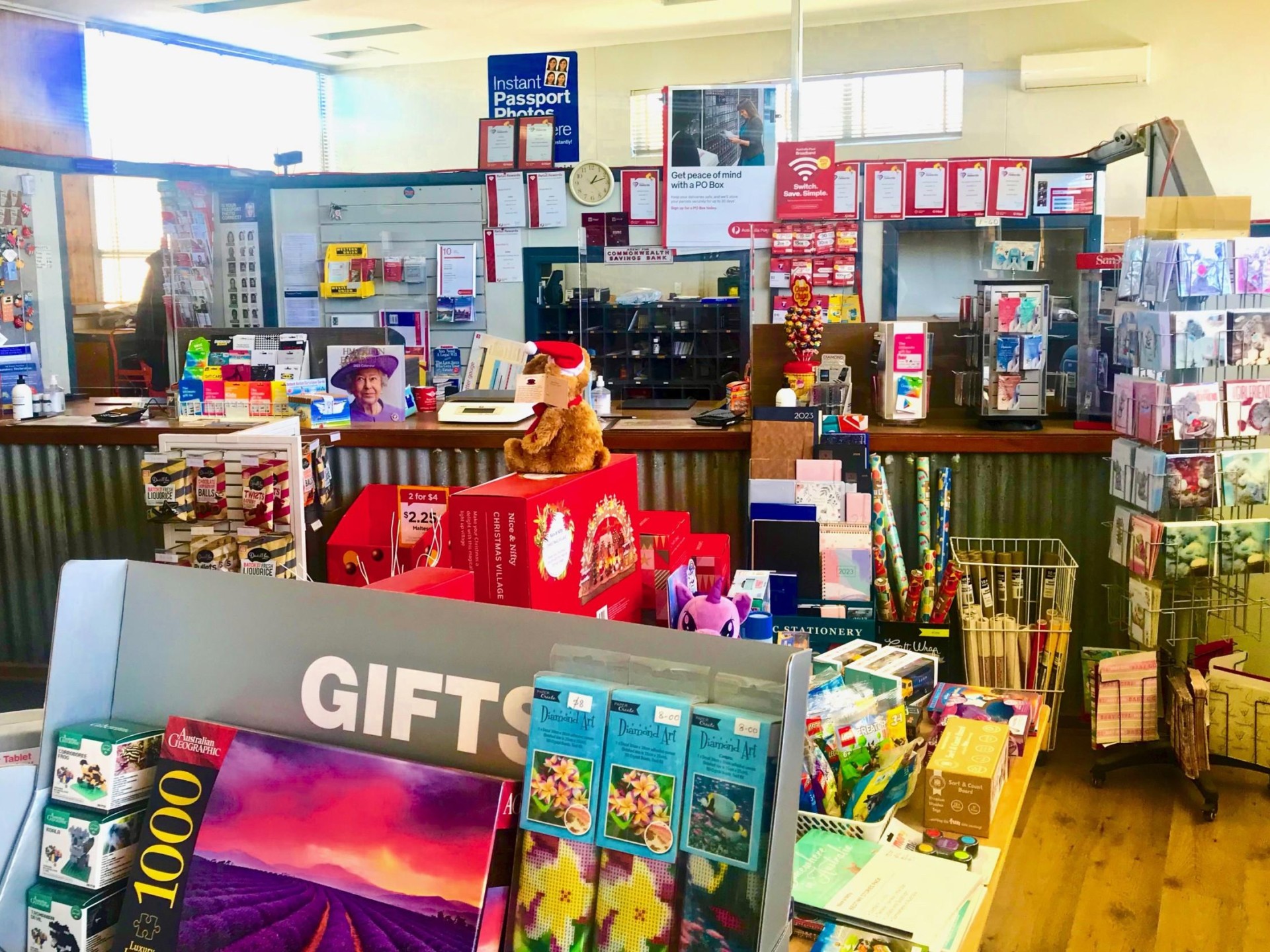 Fantastic Country Post Office 599672 2