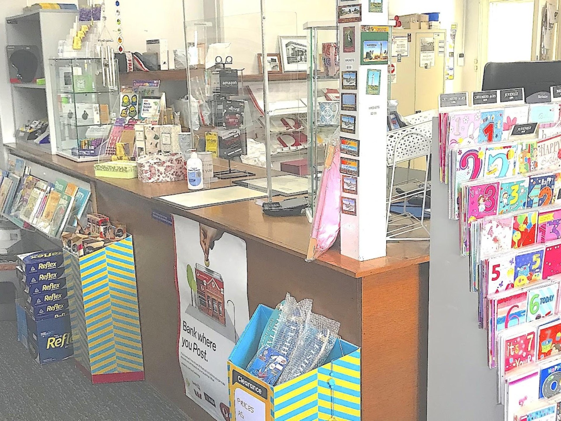 Post Office / Home/ 599737 3