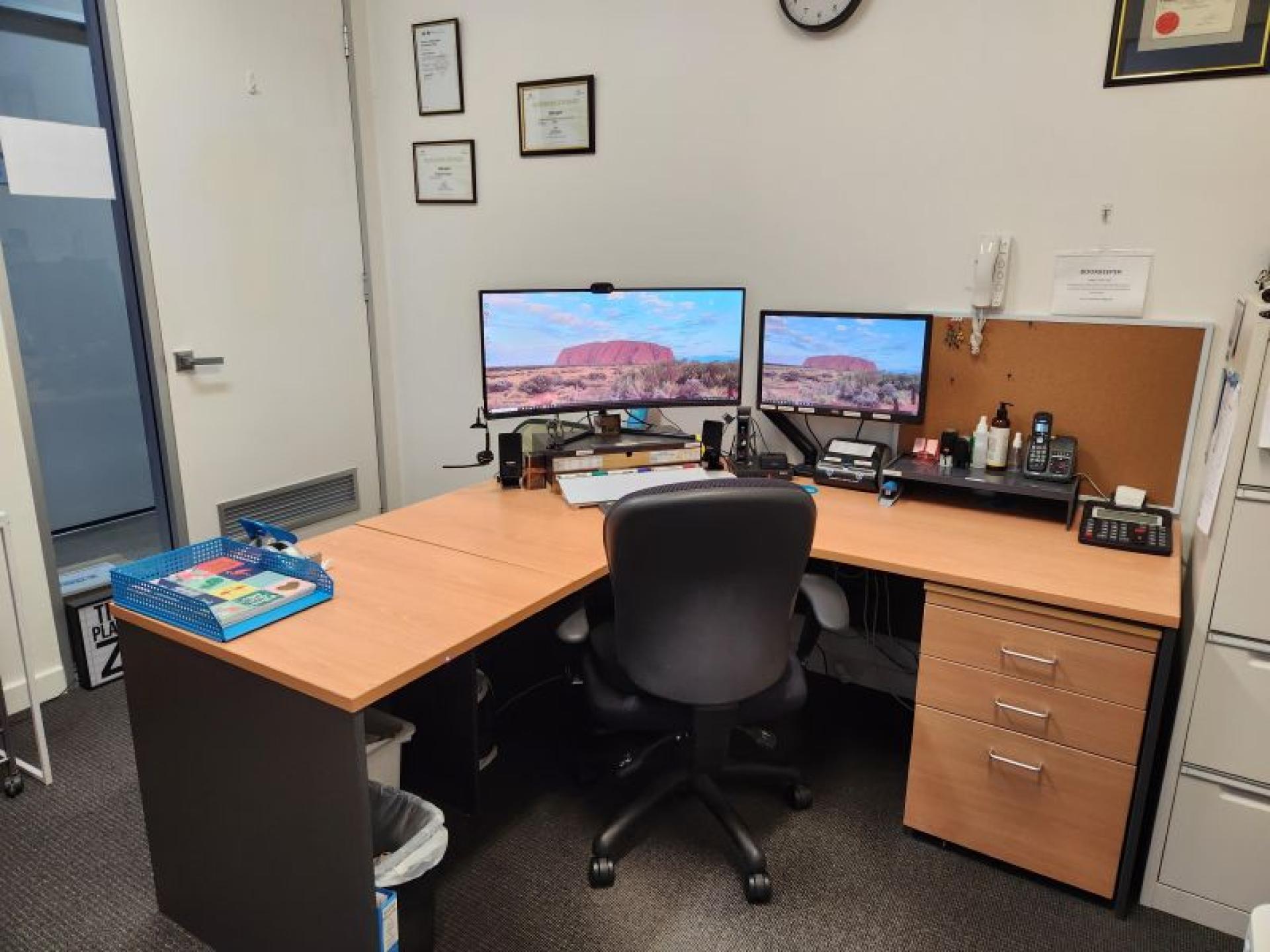 Under Offer - Boutique 600006 2