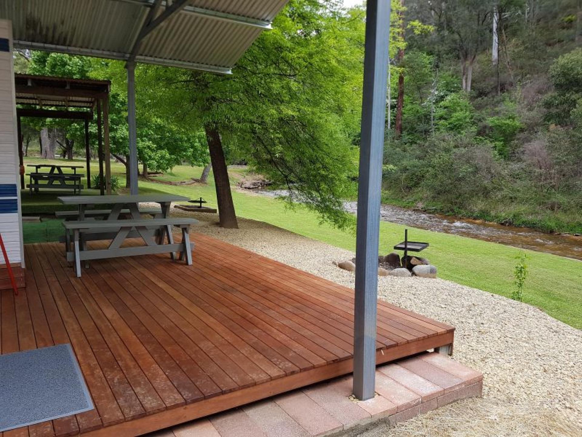 Absolute River Frontage! - 606705 2