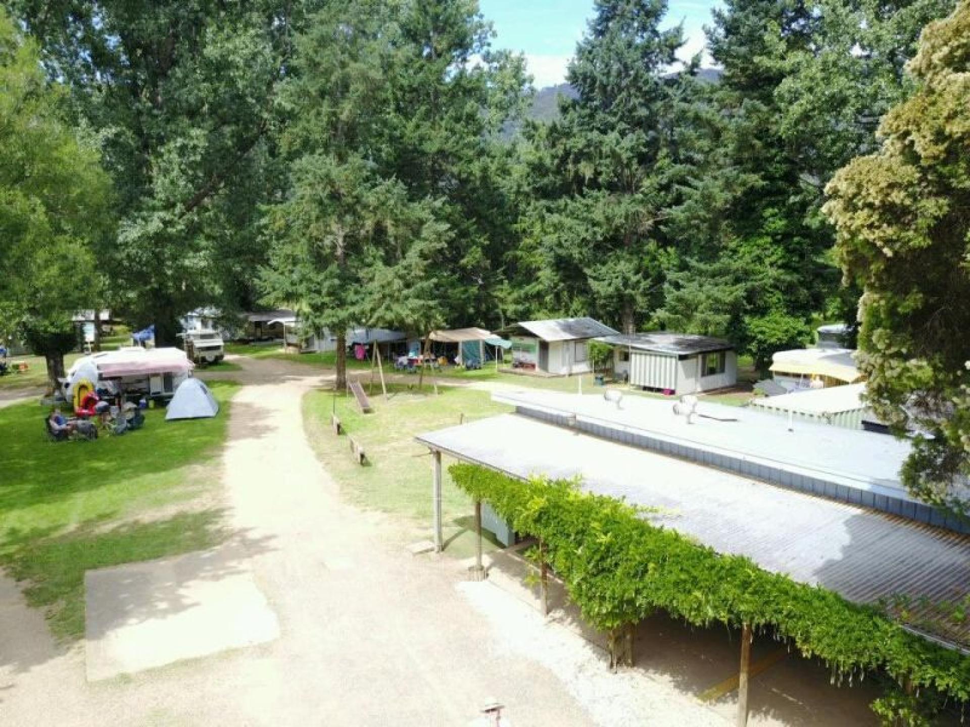 Absolute River Frontage! - 606705 1