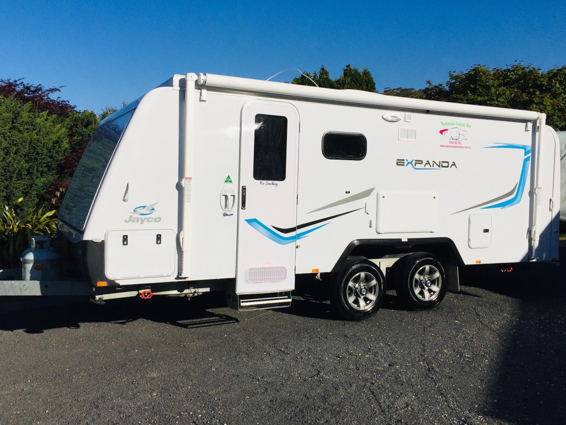 Caravan Hire 606824 3