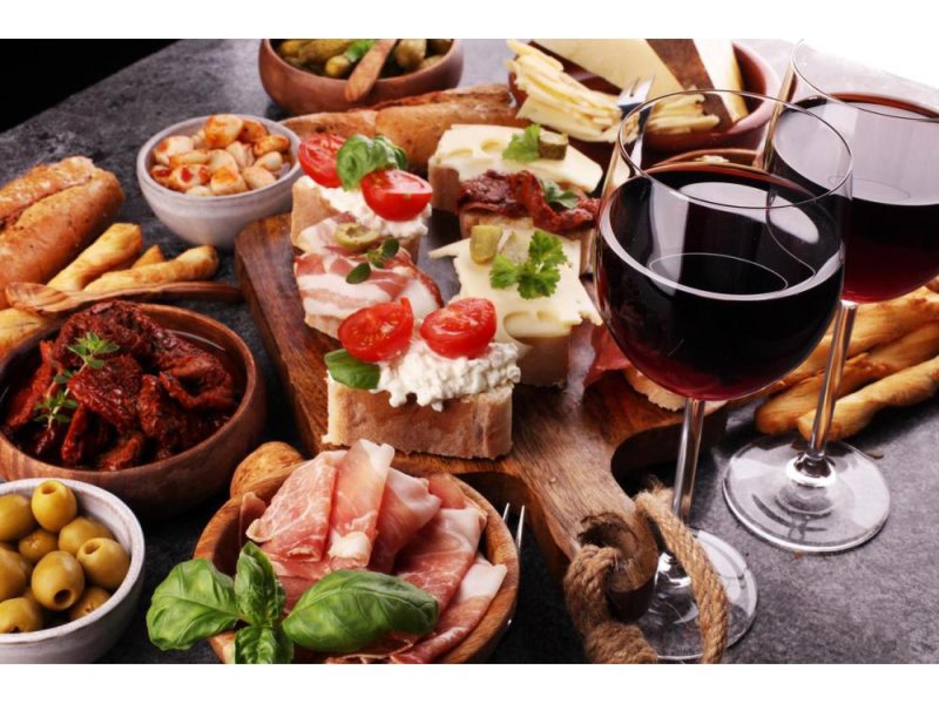 Established & Popular Wine 607078 2