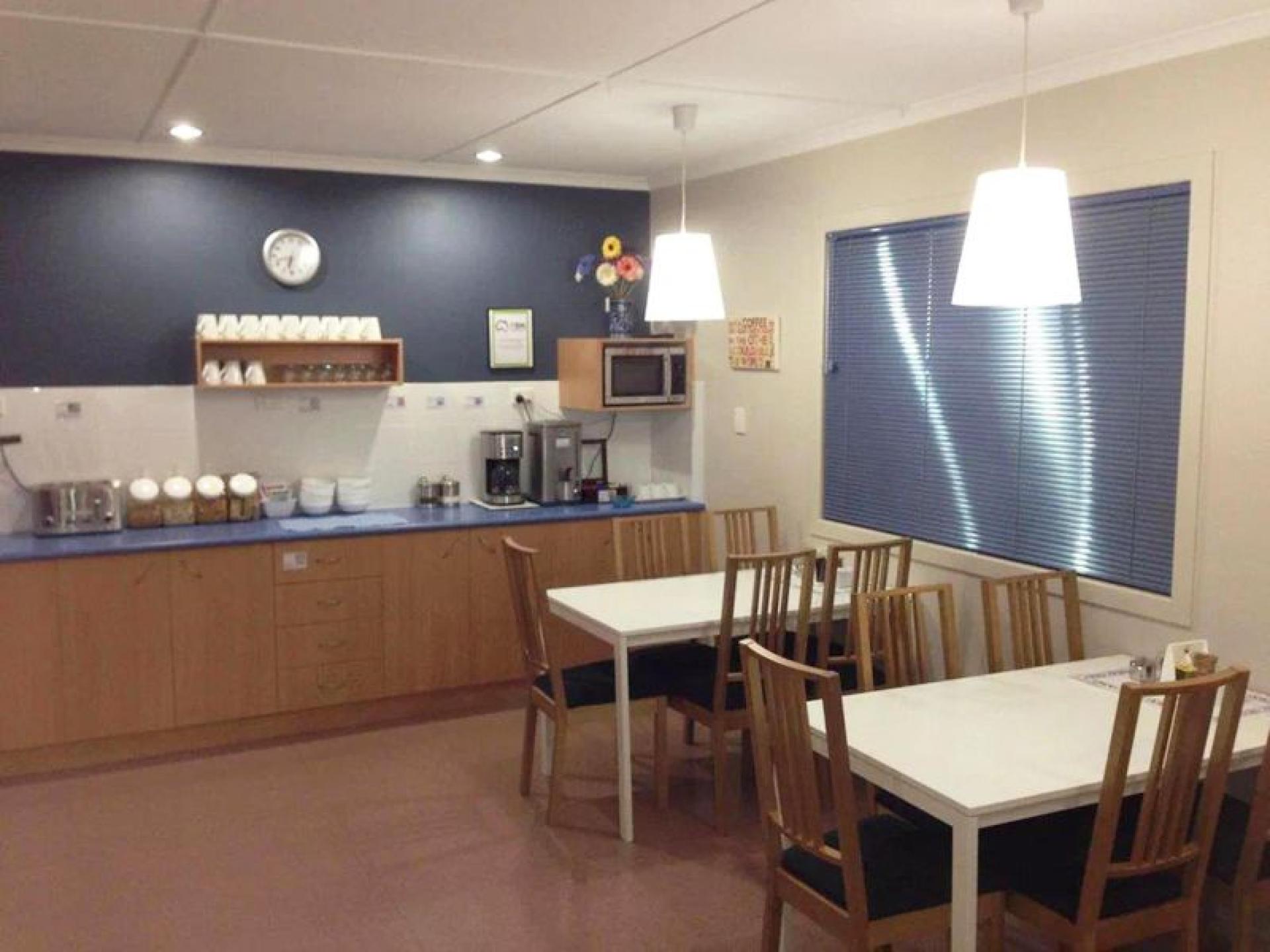 Quality Motel Cheap Cash 607641 3