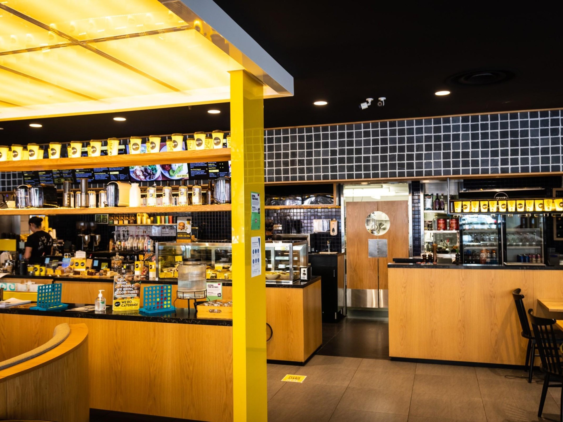 Cafe In Busy Lonsdale 608064 2