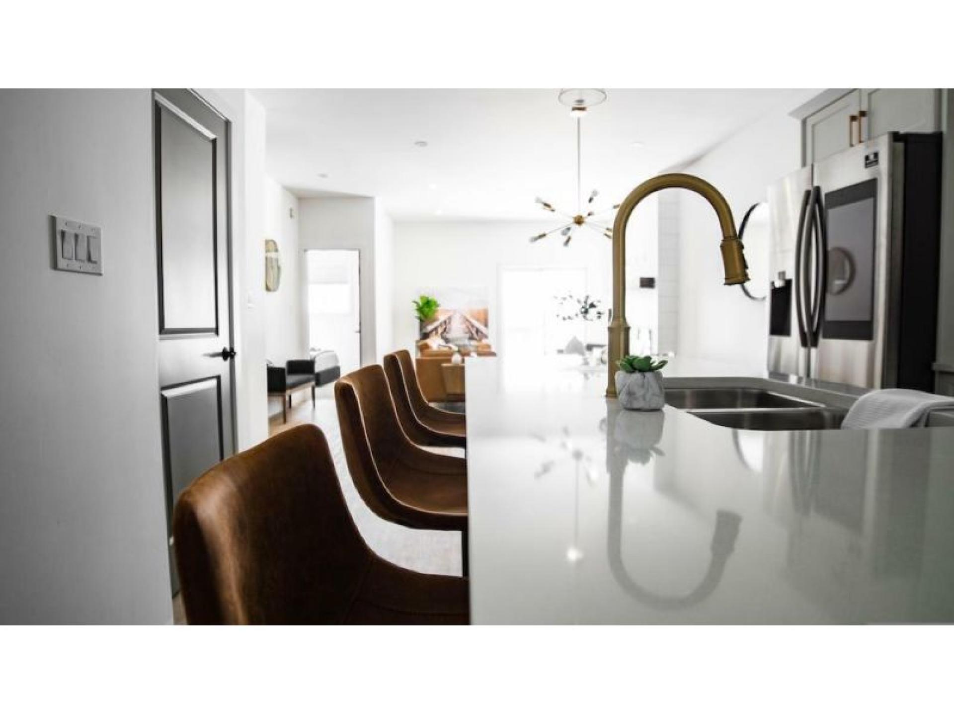 Under Offer - High 608597 2