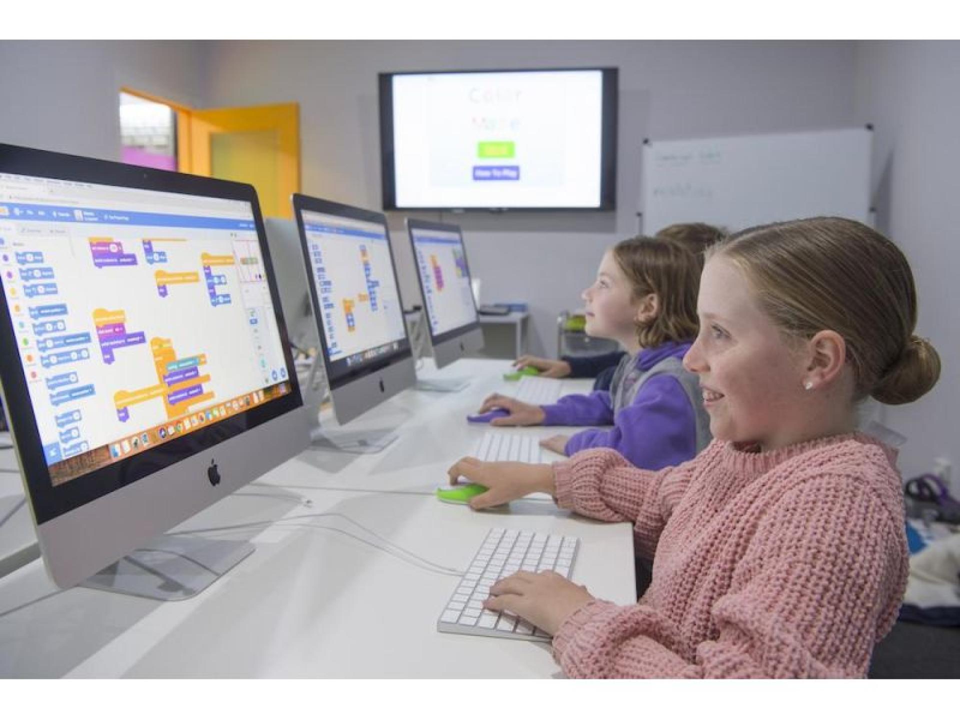 Stem Maths And English 609167 2