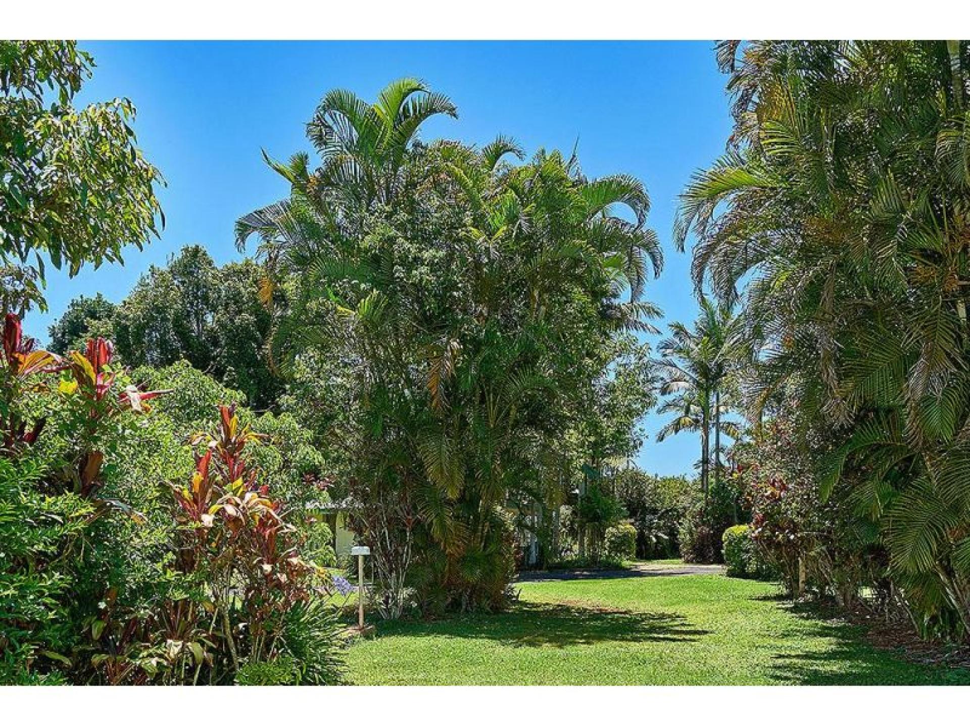 Sold - Atherton Holiday 609481 3