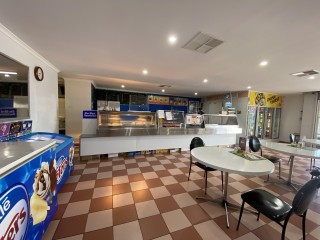Busy Lunch Bar & Café with Great Potential for Growth