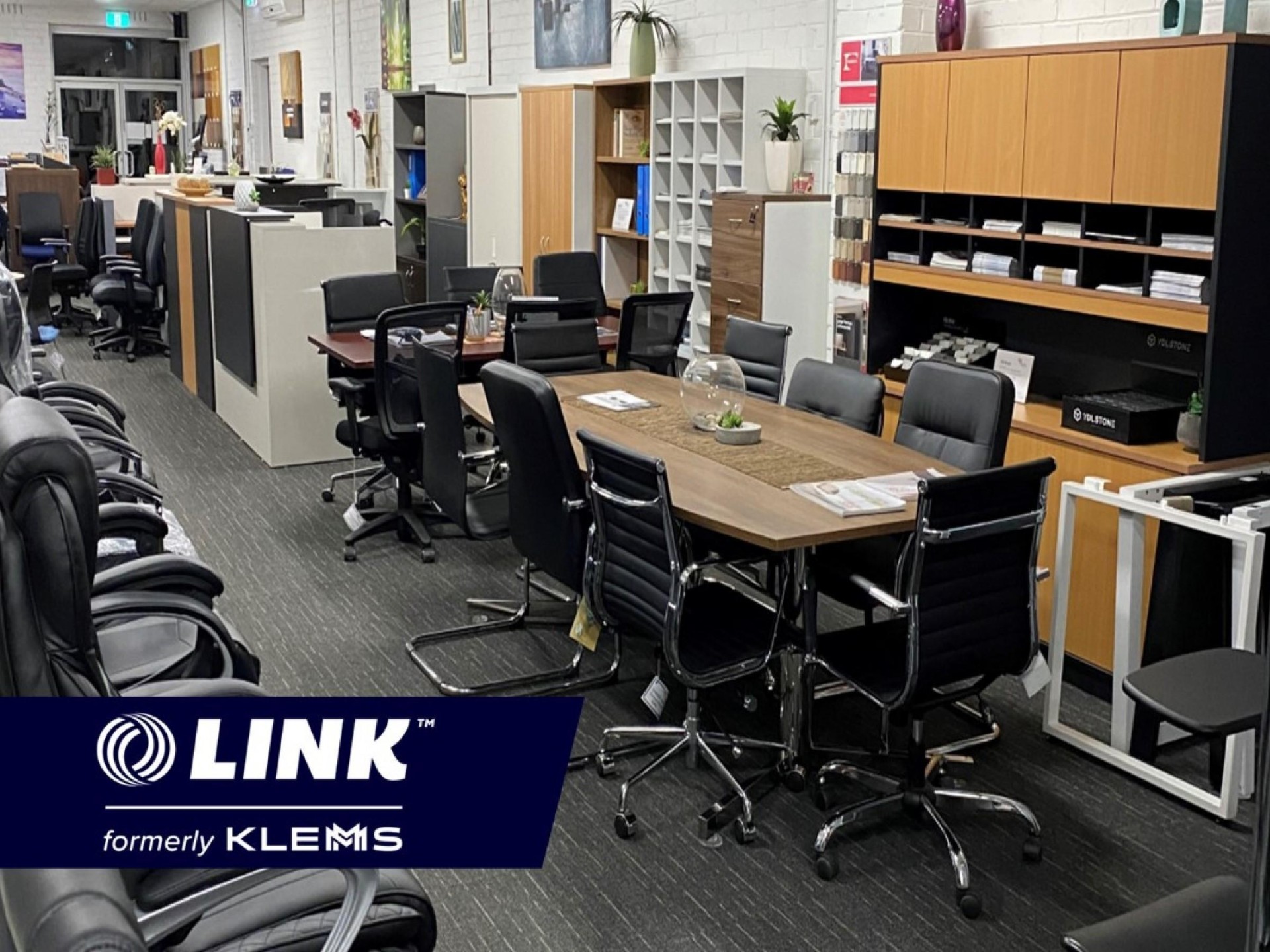 Under Offer Office Furniture 609992 2