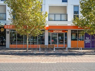 Utopia – Humble desserts within a high exposure area