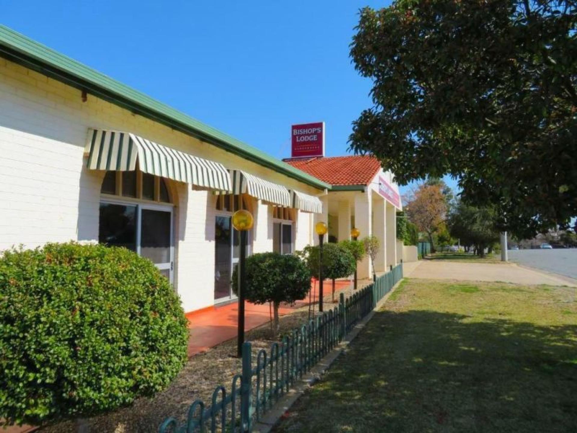 Investment Motel With Good 612133 2