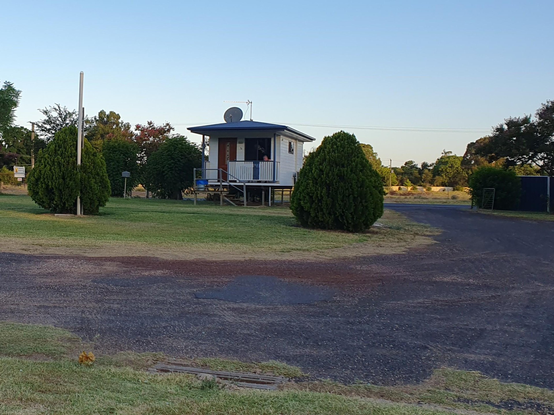 Tourist Park Overlooking Parkland 612138 2