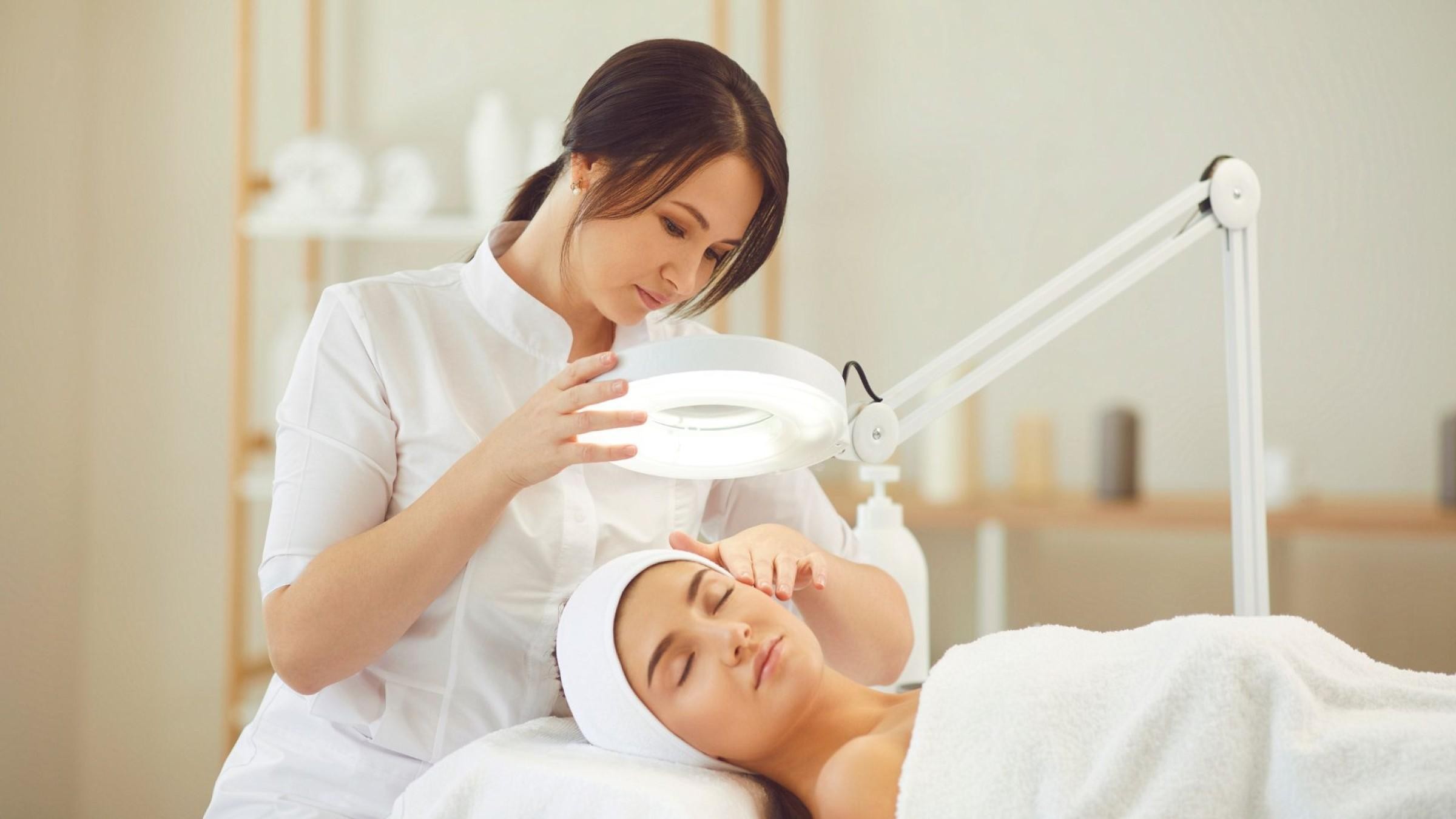 Beauty Clinic New Listing! 612968 1
