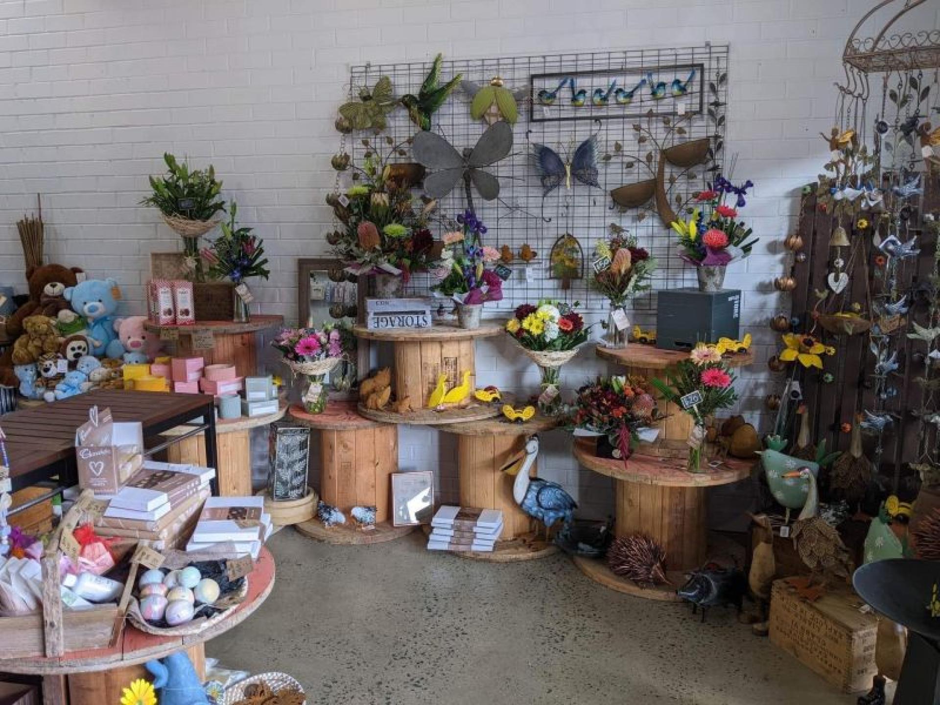 Sold - Florist Shop 613040 3
