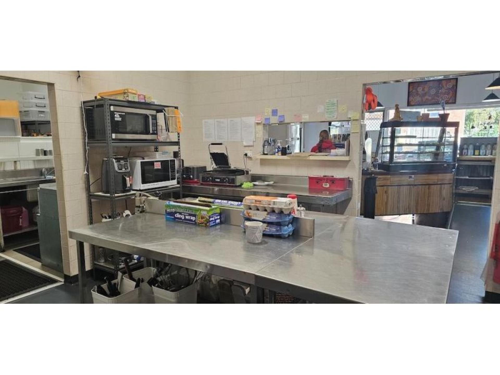 Cafe And Takeaway - 613356 1