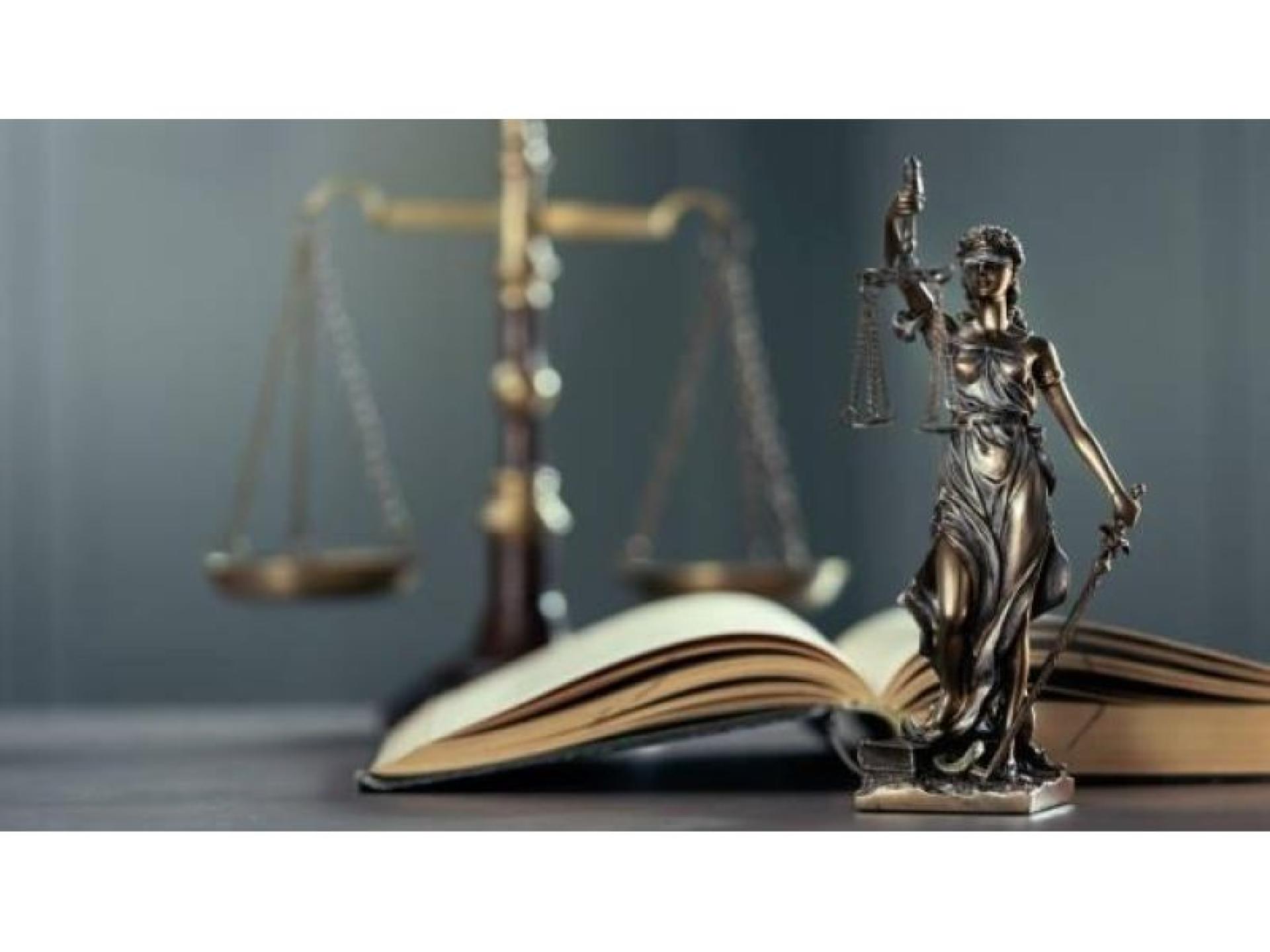 Legal Practice & Lease 615525 2