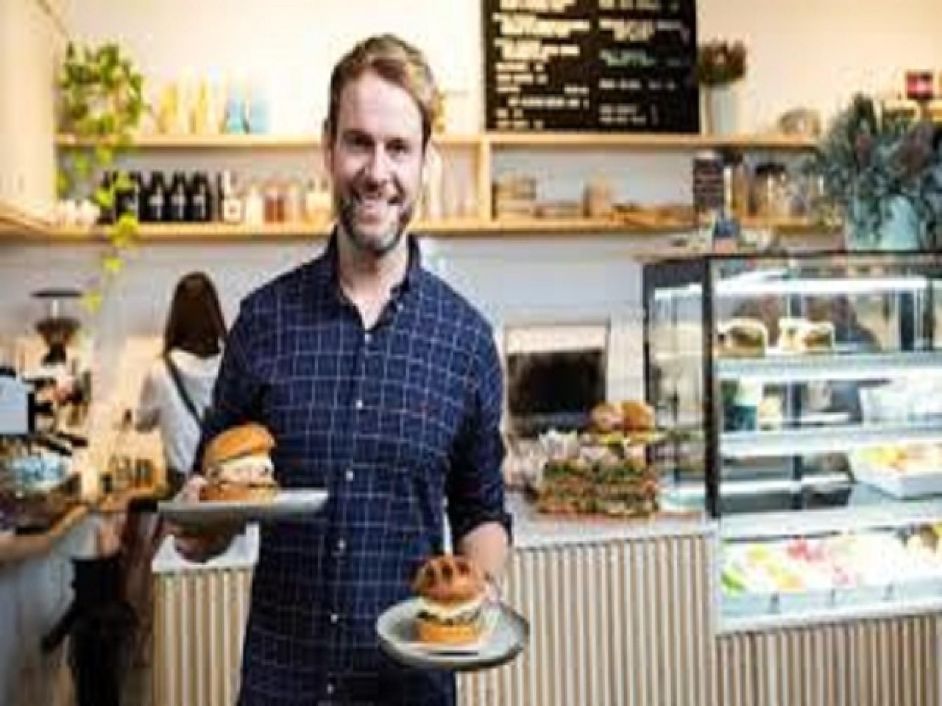 Under Offer Coffee Shop 615581 2