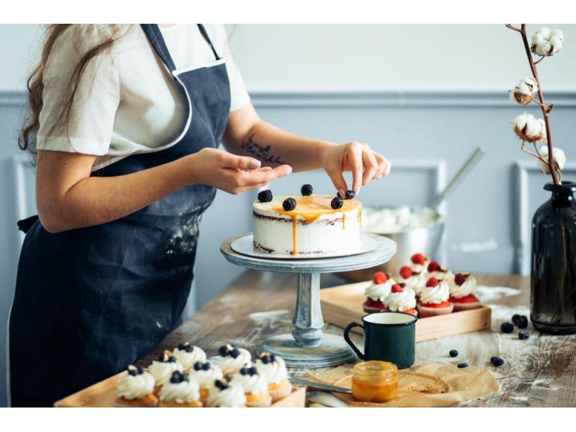 Renowned Patisserie & Café 615621 2
