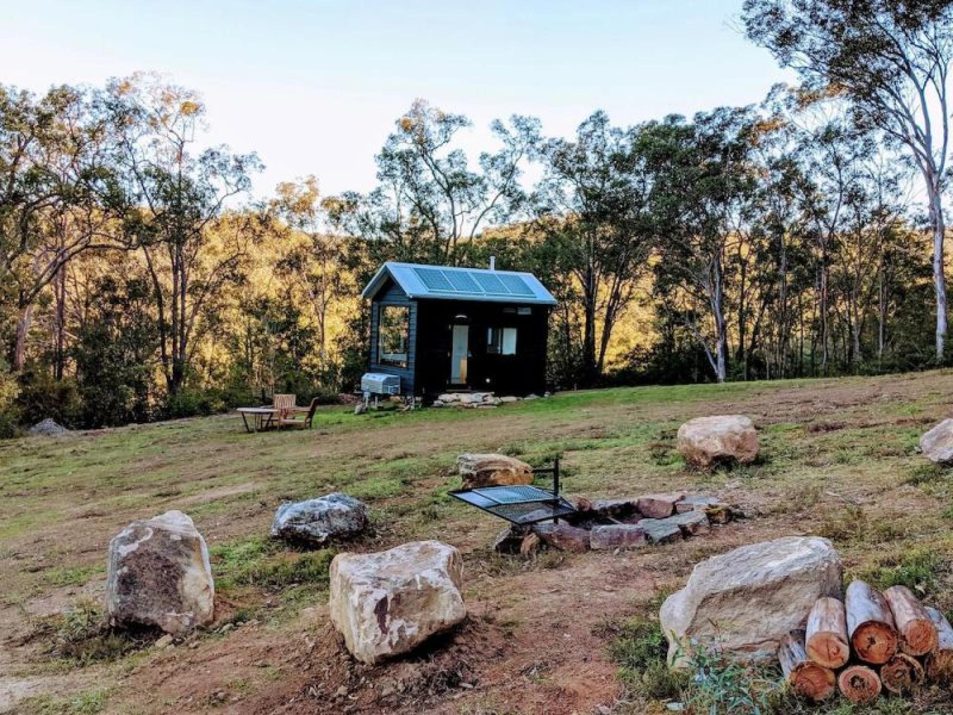 Custom-built Tiny House Accommodation 616065 1