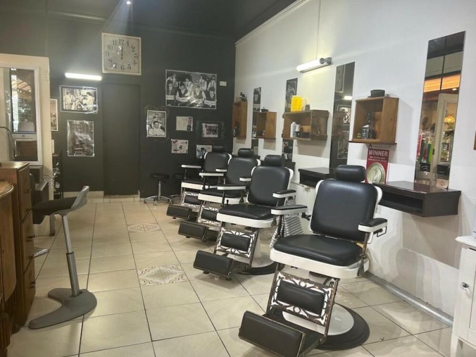 Sold-hair Salon And Barbershop 616897 2