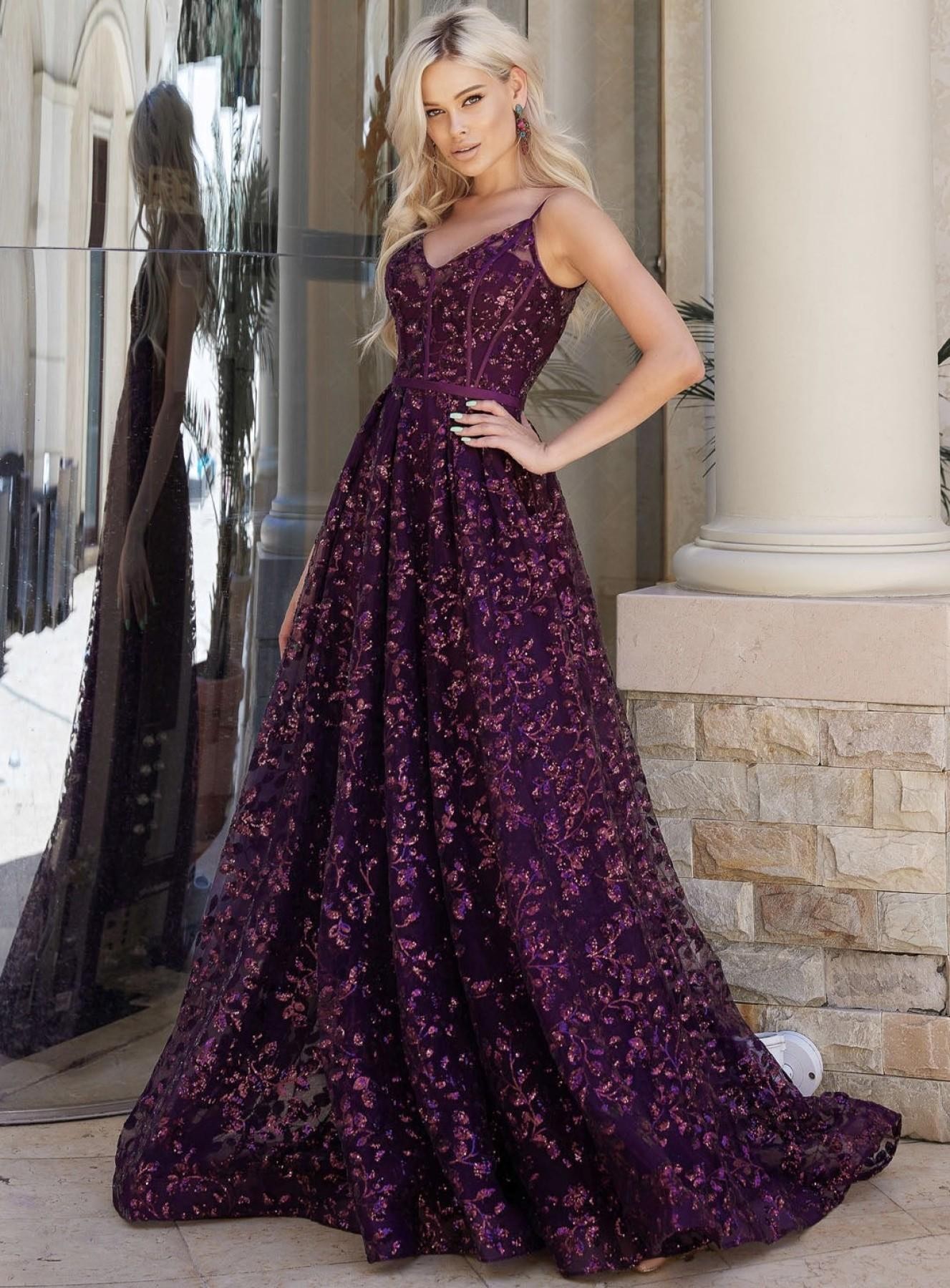 Bridal And Formal Wear 616912 1