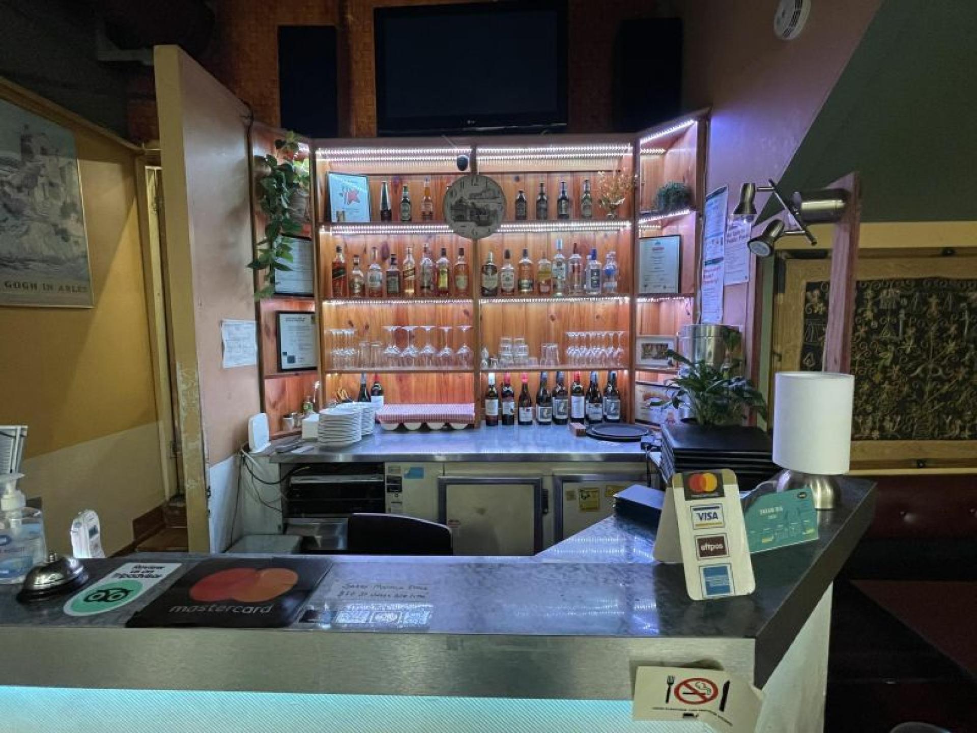 Fully Licensed Restaurant With 617045 2