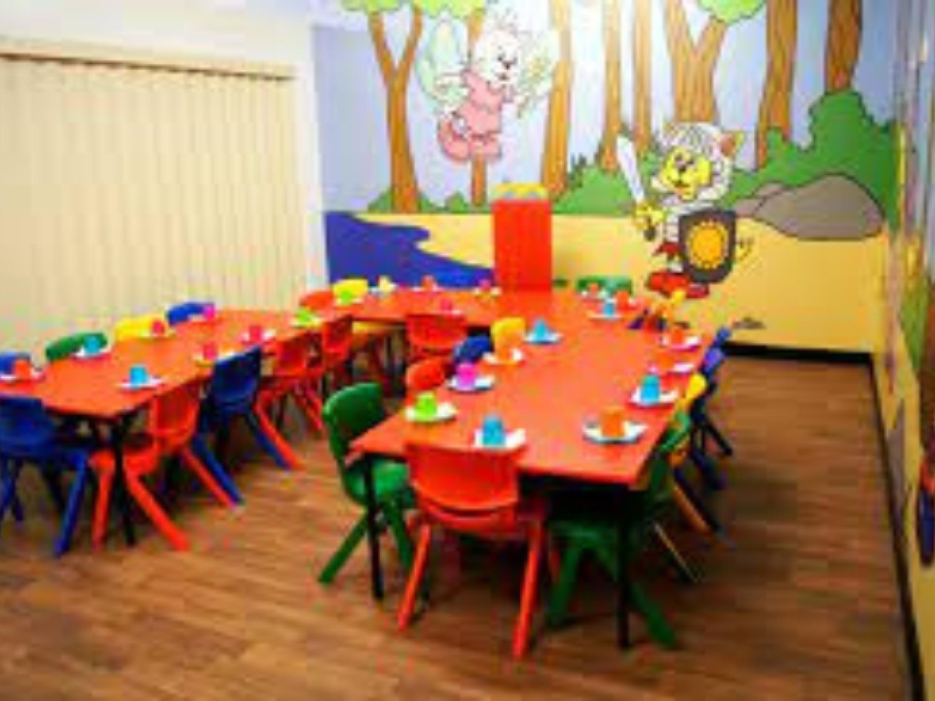 Lollipop's Childrens Playland And 617943 2