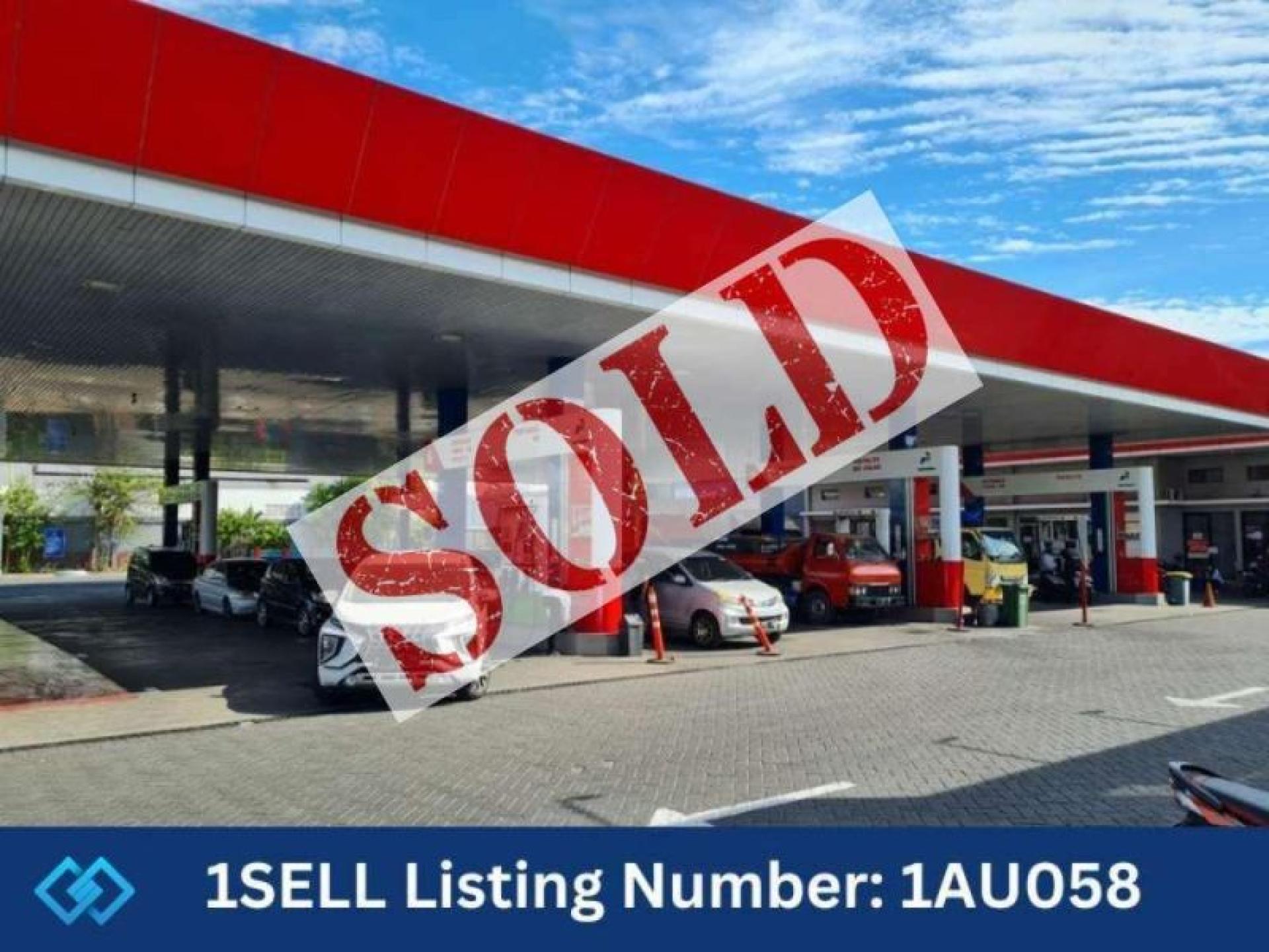 Freehold Petrol Station/ Post 618122 1