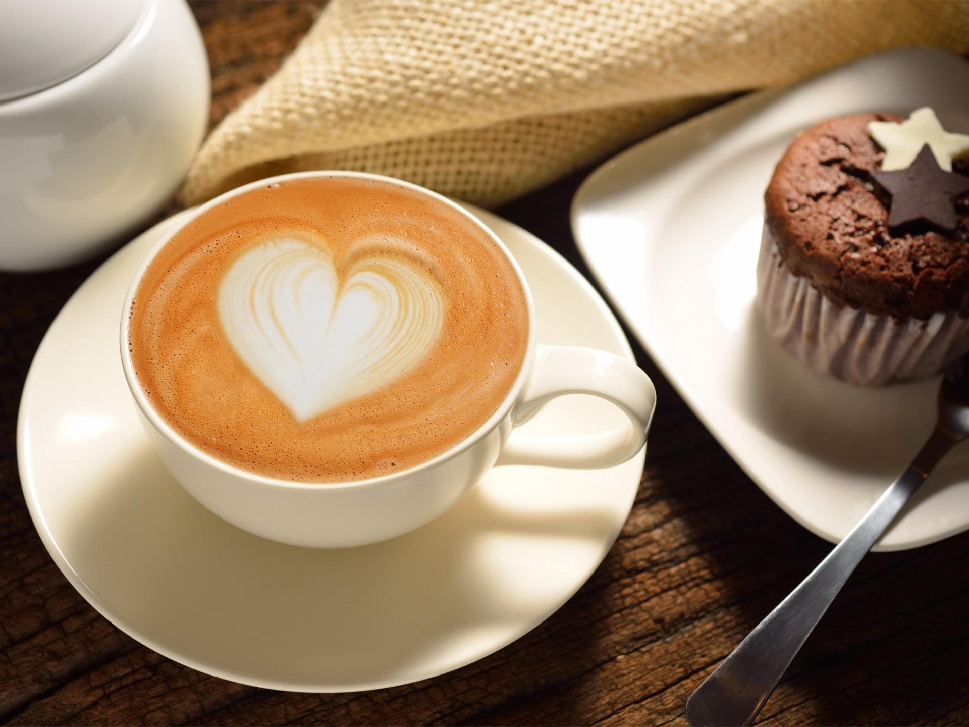 Very Popular Cafe - 618440 1