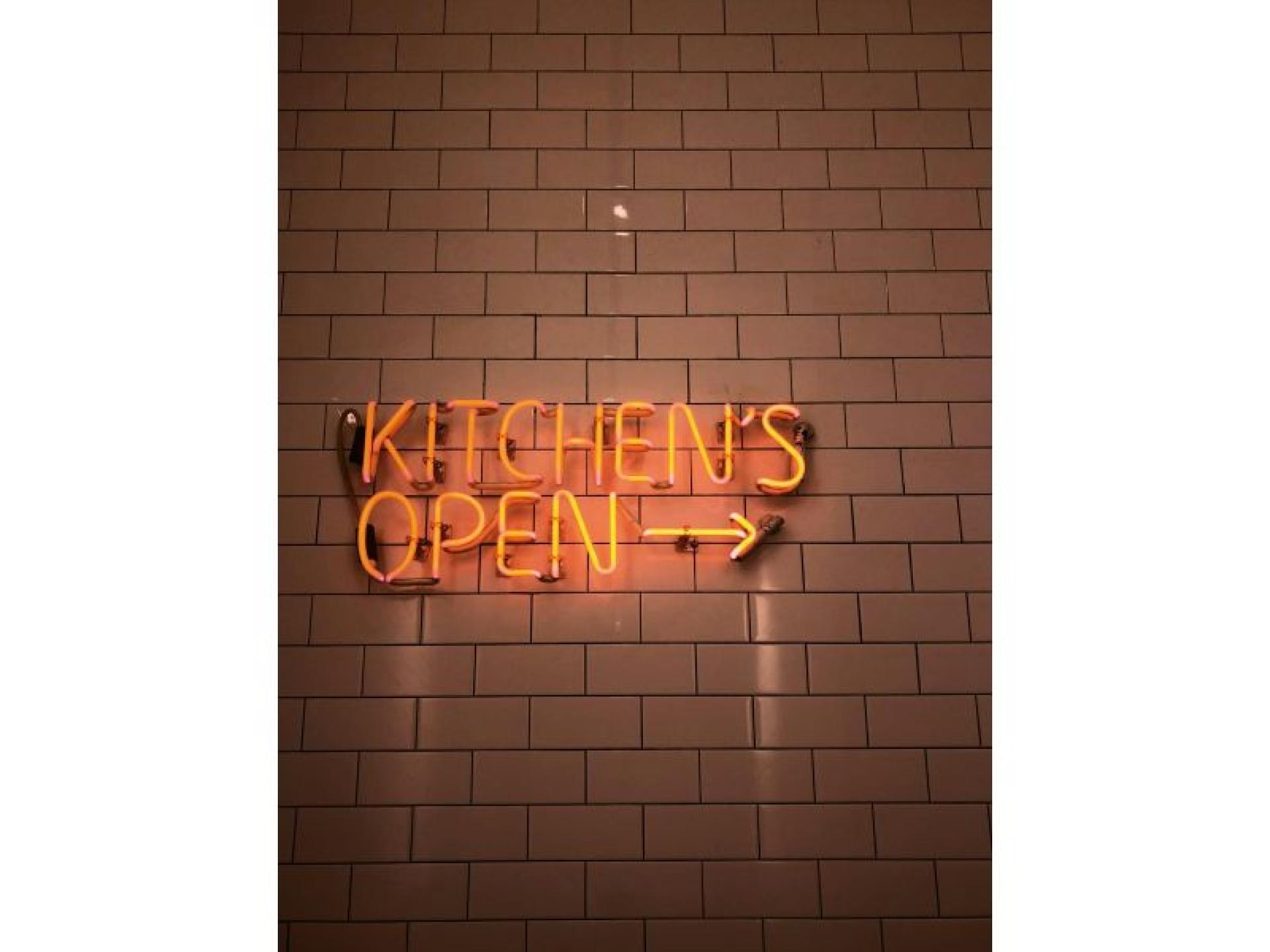 Retail Food 618596 1