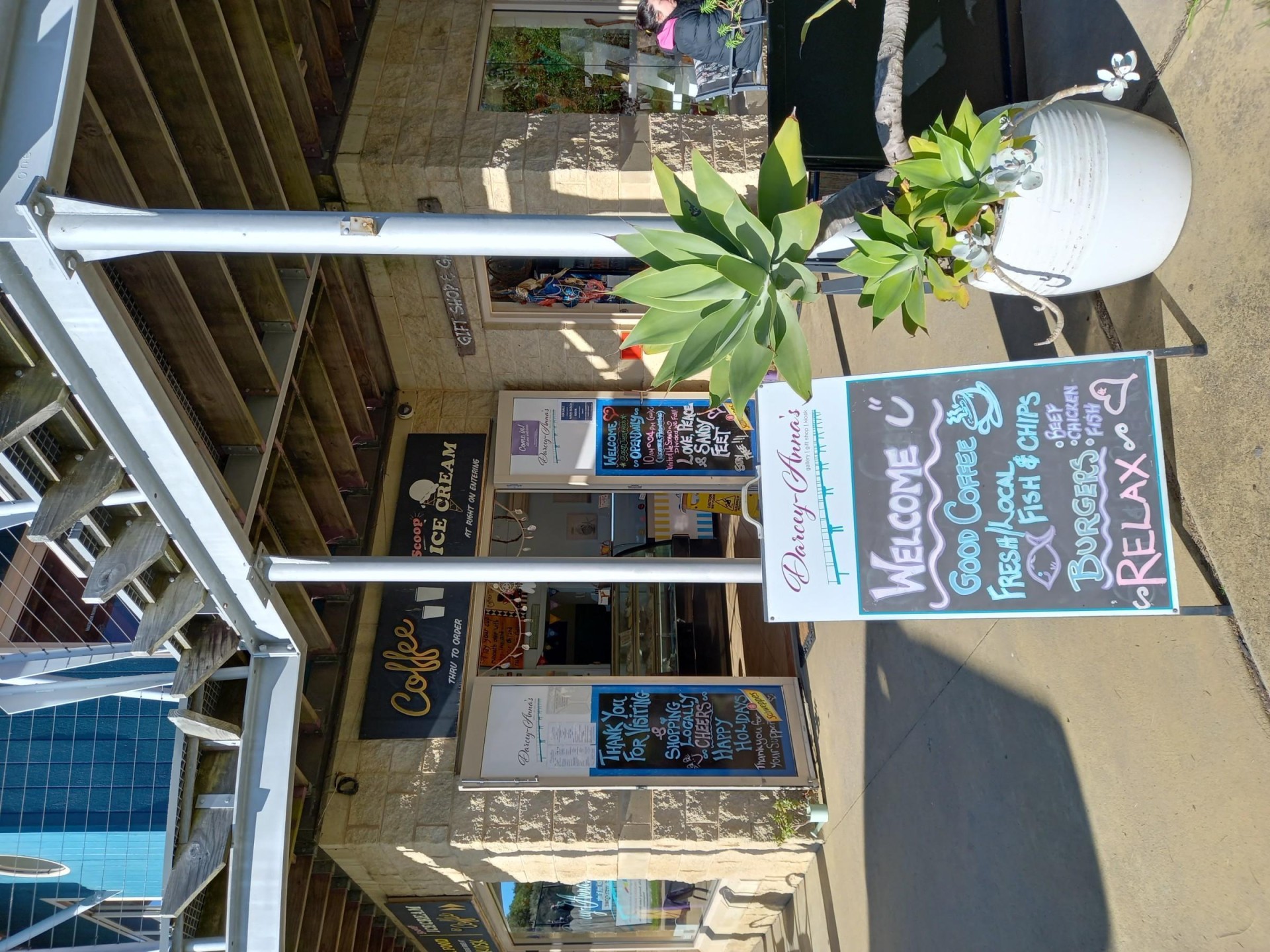 Sensational Beach Cafe/kiosk - 618610 3