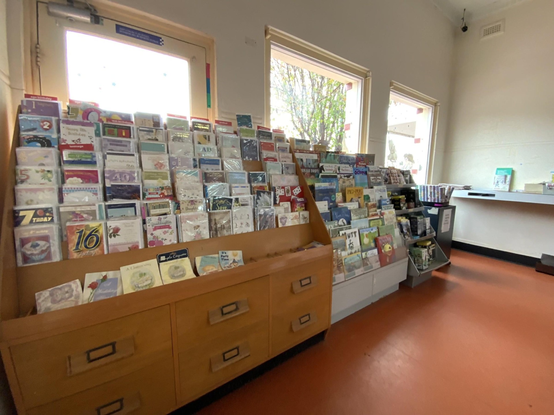 Licensed Post Office & 619663 3