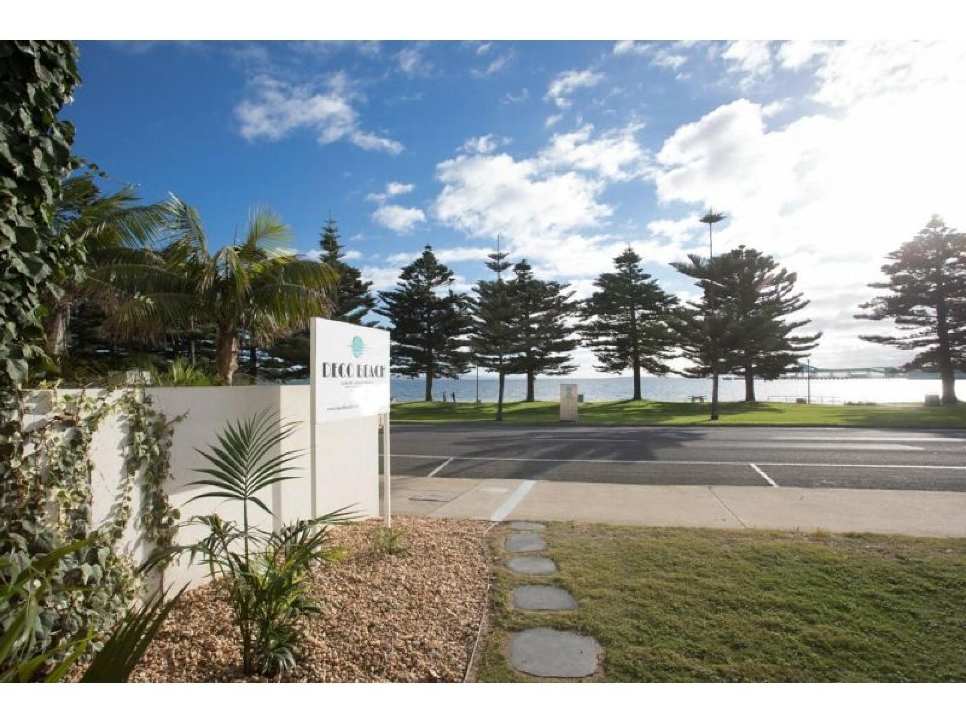 Under Offer - Freehold 619913 1