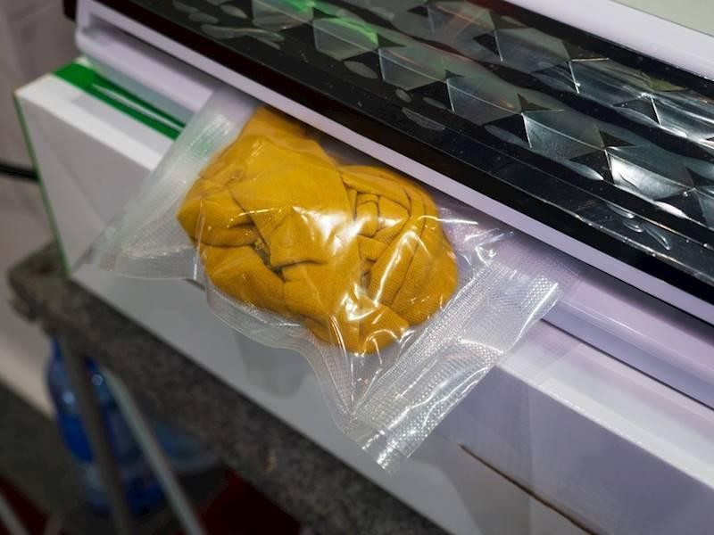 Importer / Supplier Of 620393 3