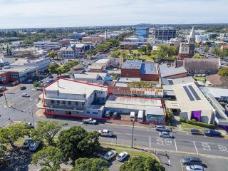 THE BEST FREEHOLD GOING CONCERN + RETAIL PASSIVE INVESTMENT - 2796BF