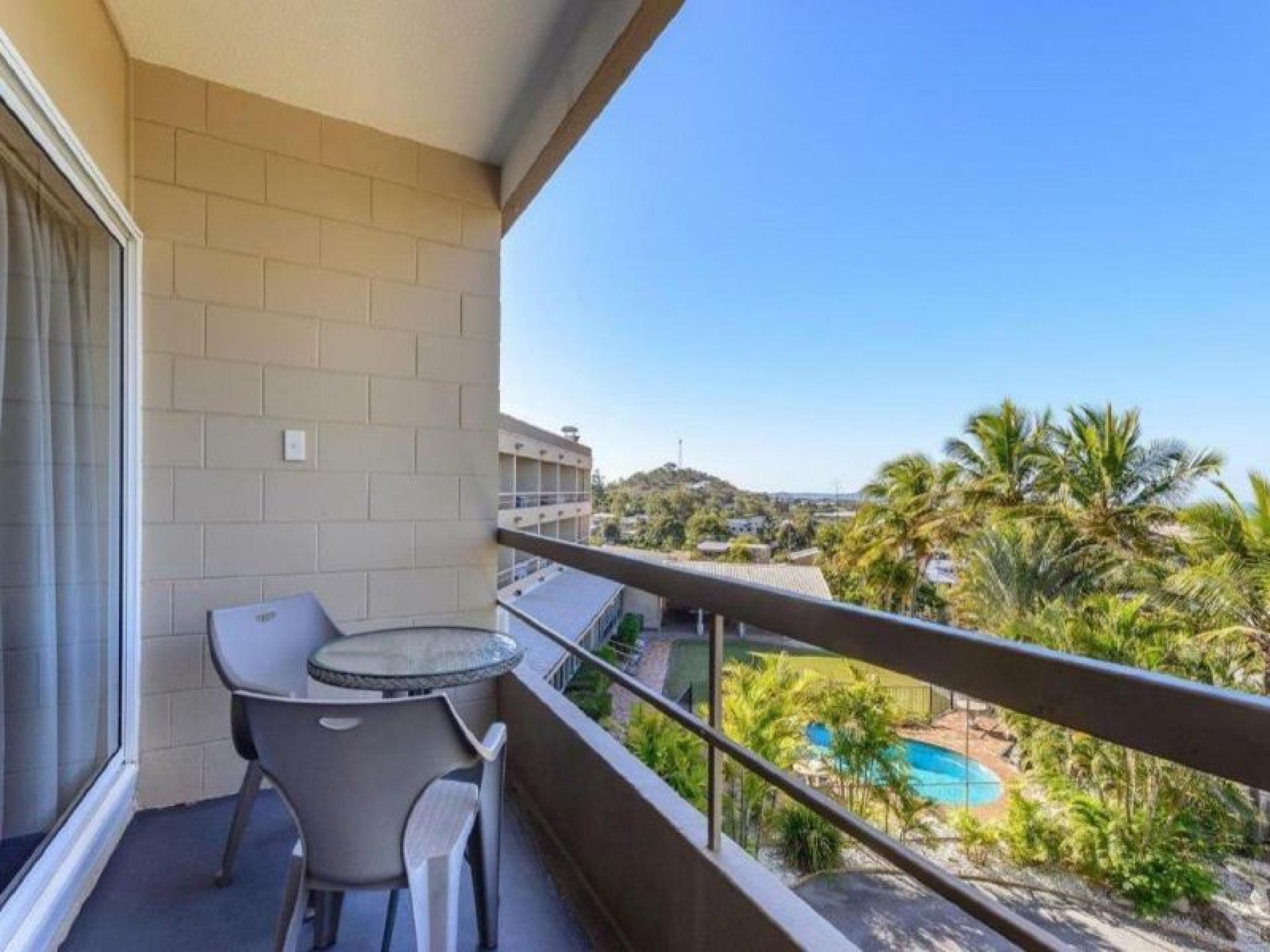 Iconic Hilltop Gladstone Motel 622057 3