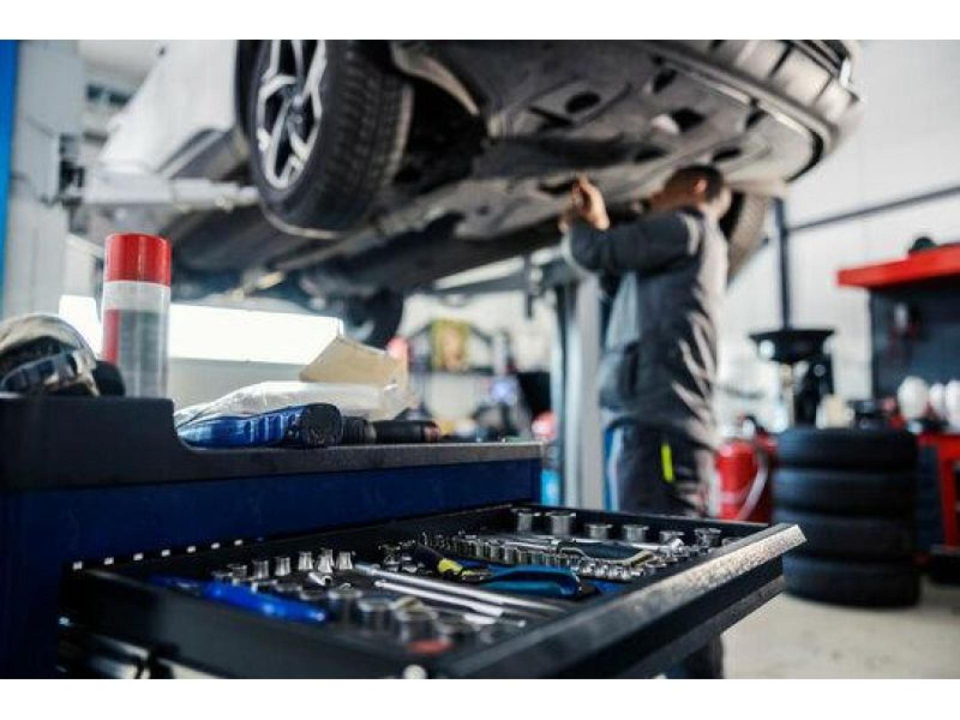 Automotive Workshop - High 622193 1