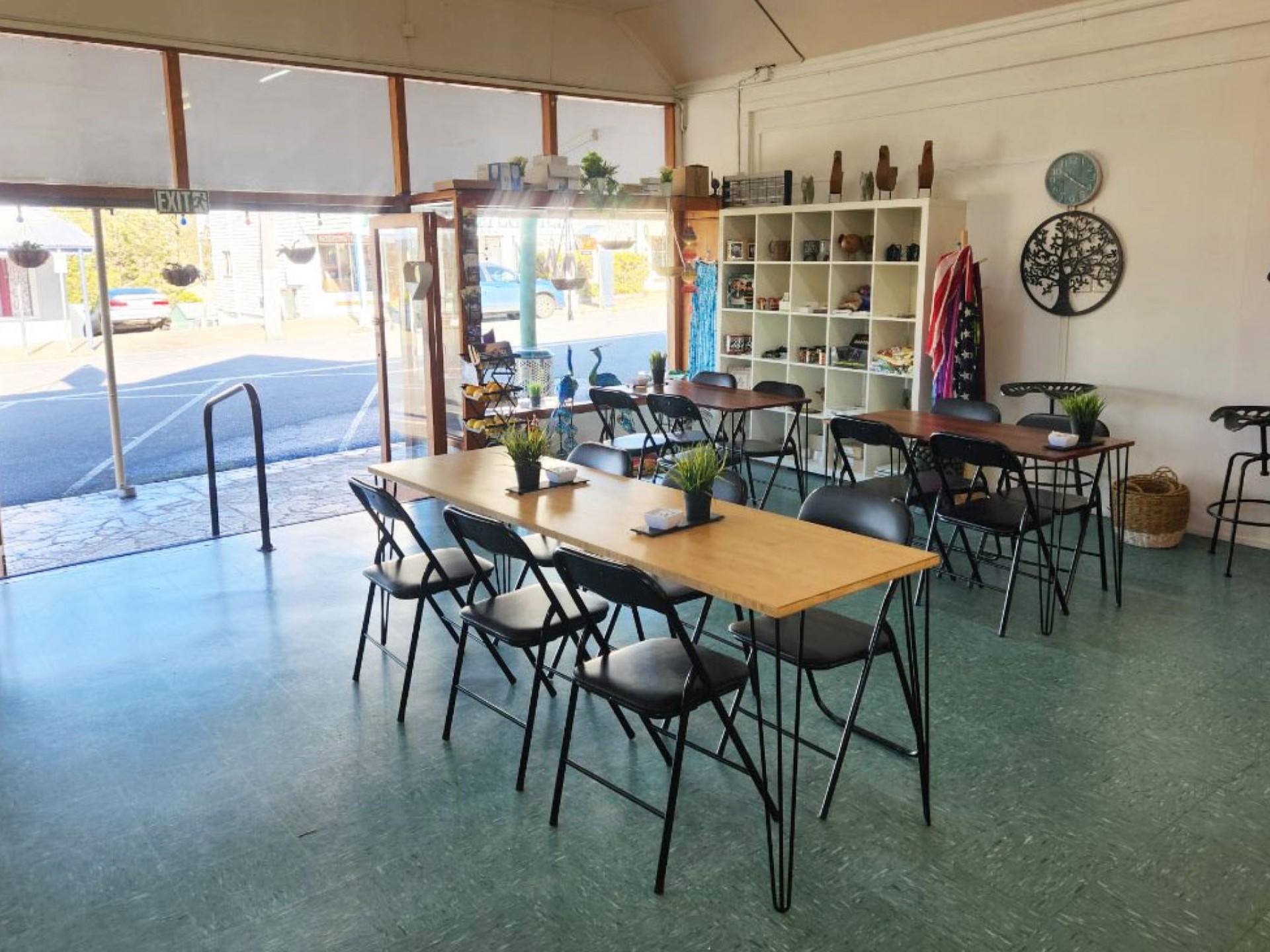 Herberton Jacaranda Cafe - 622378 3